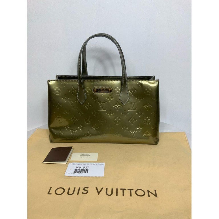 Louis Vuitton Wilshire Patent Leather Handbag in Grey at 1stDibs
