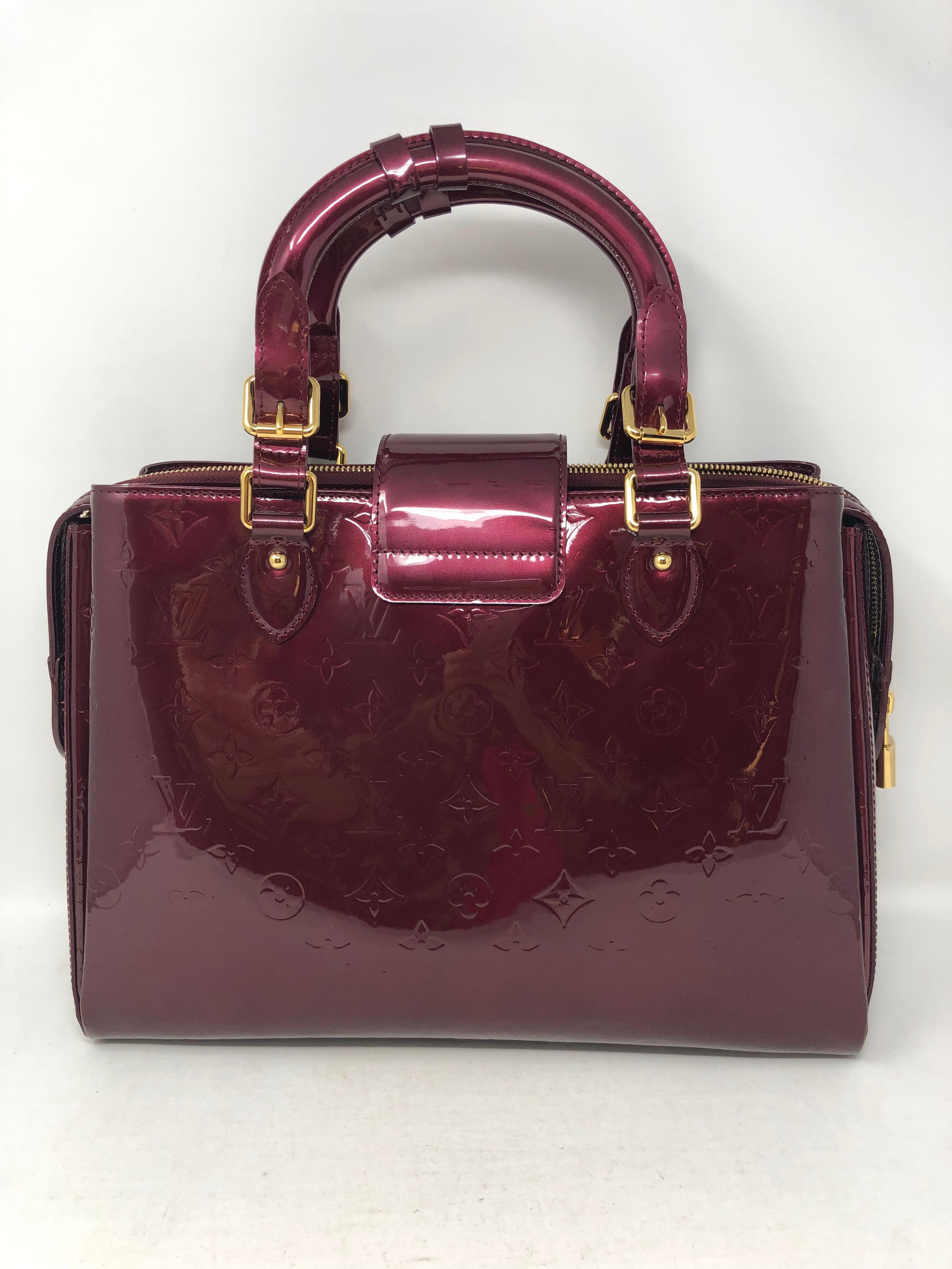 Women's or Men's Louis Vuitton Wine Monogram Melrose Avenue Vernis