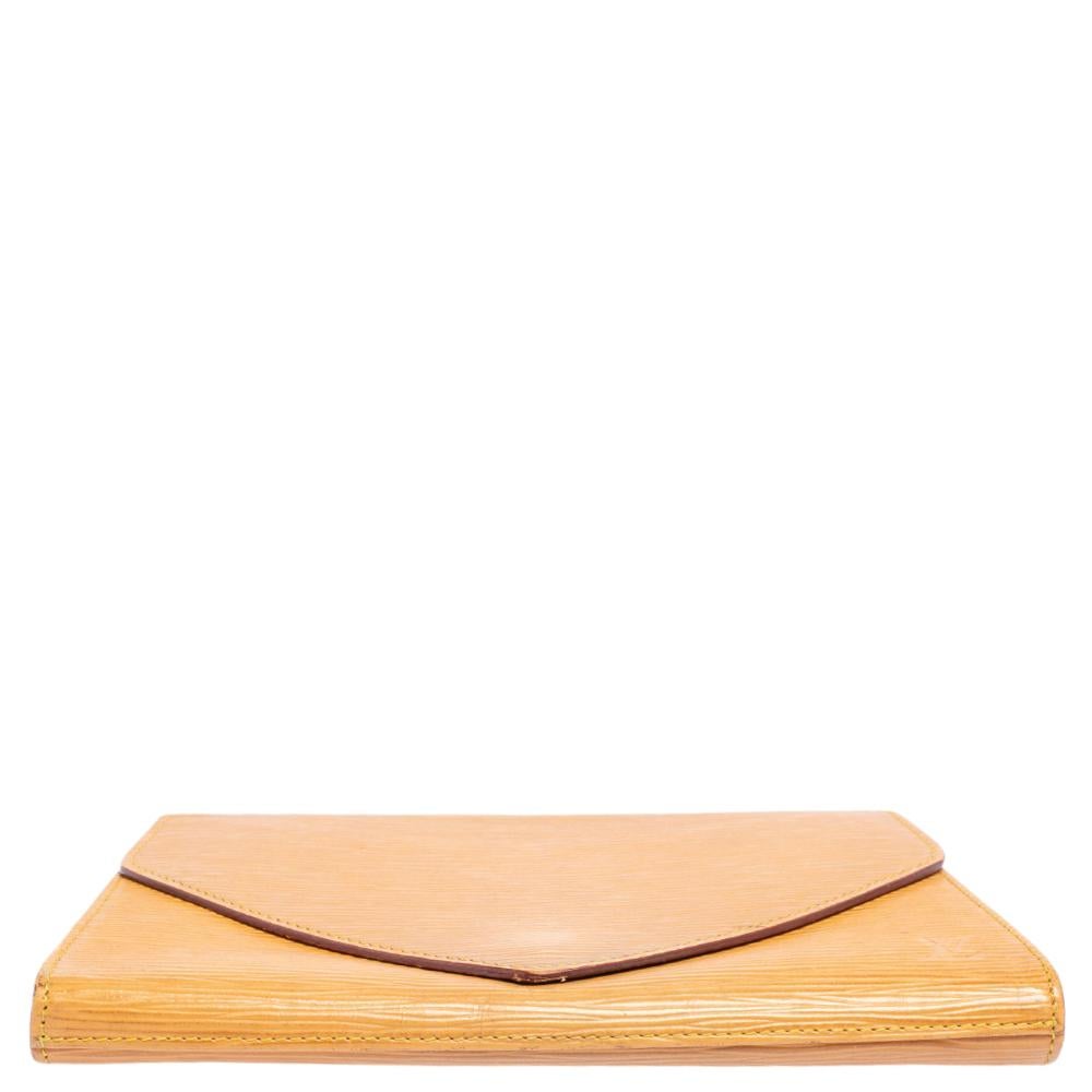 Louis Vuitton Winnipeg Sable Epi Leather Art Deco Clutch In Good Condition In Dubai, Al Qouz 2