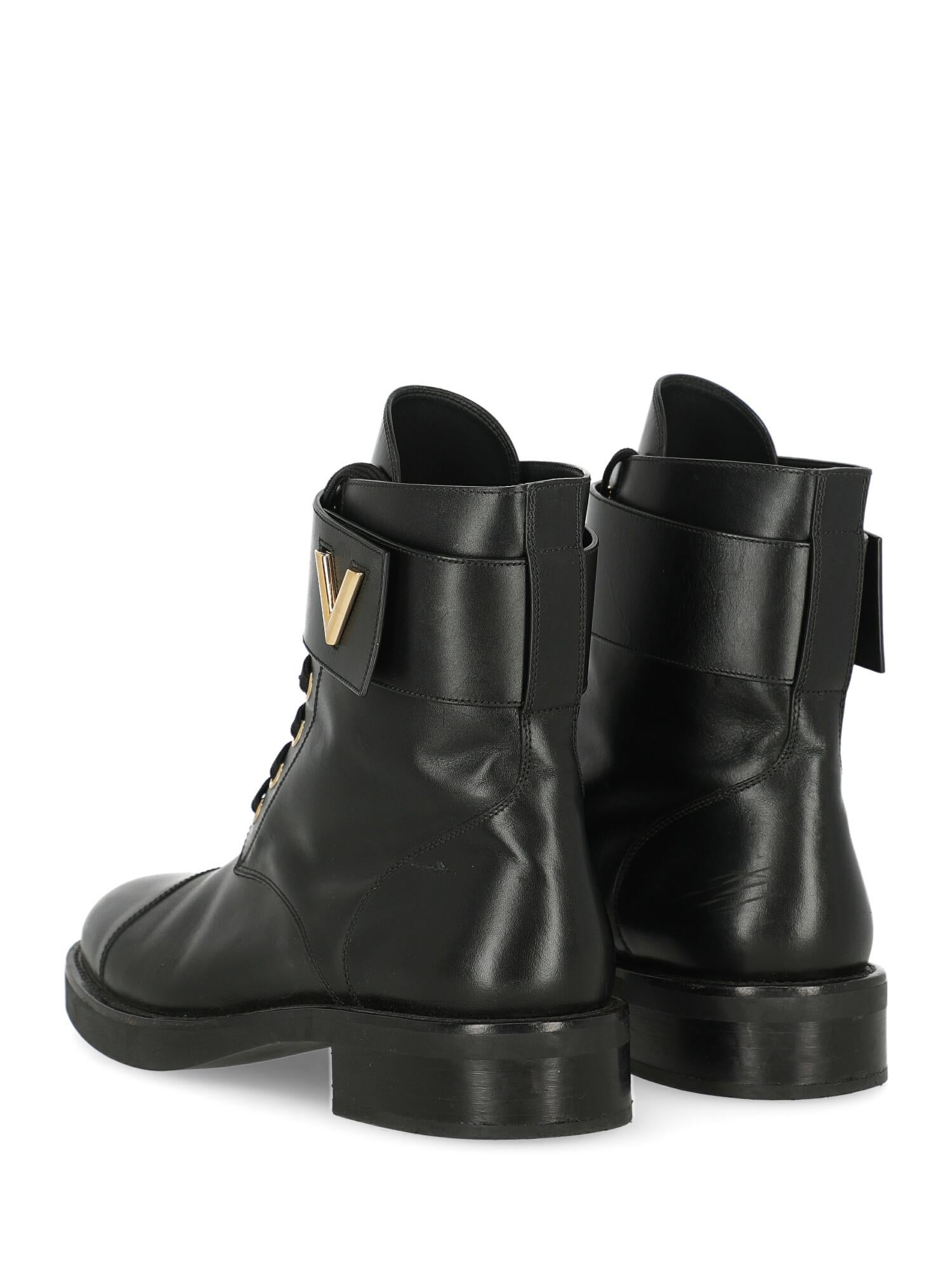 Women's Louis Vuitton Woman Ankle boots Black Leather IT 40