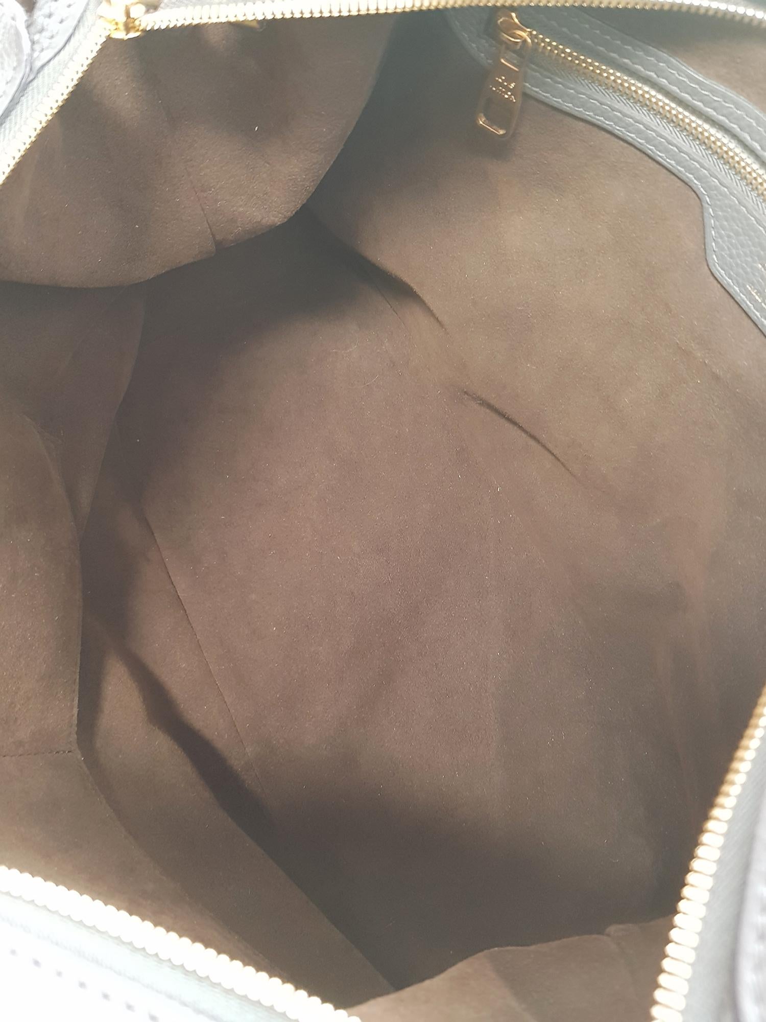 Louis Vuitton Woman Handbag Mahina Grey Leather For Sale 1