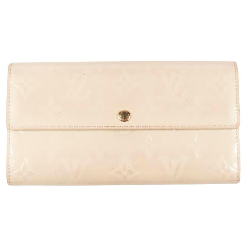 Louis Vuitton Woman Monogram Wallet Patent Leather,  S421 For Sale