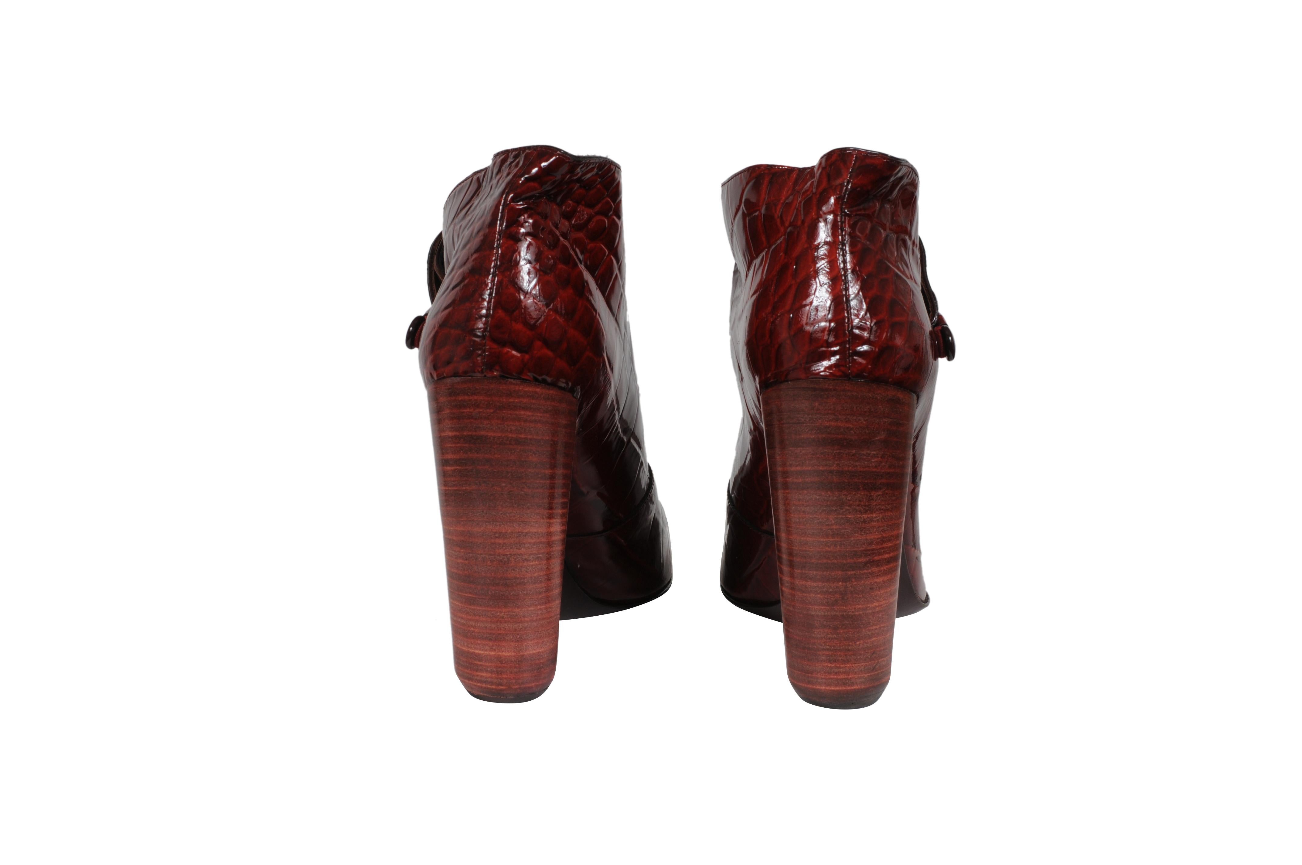 Louis Vuitton Mujer Delft Cornelia Botines US 8 EU 38 Rojo Charol Cocodrilo Repujado en venta 1