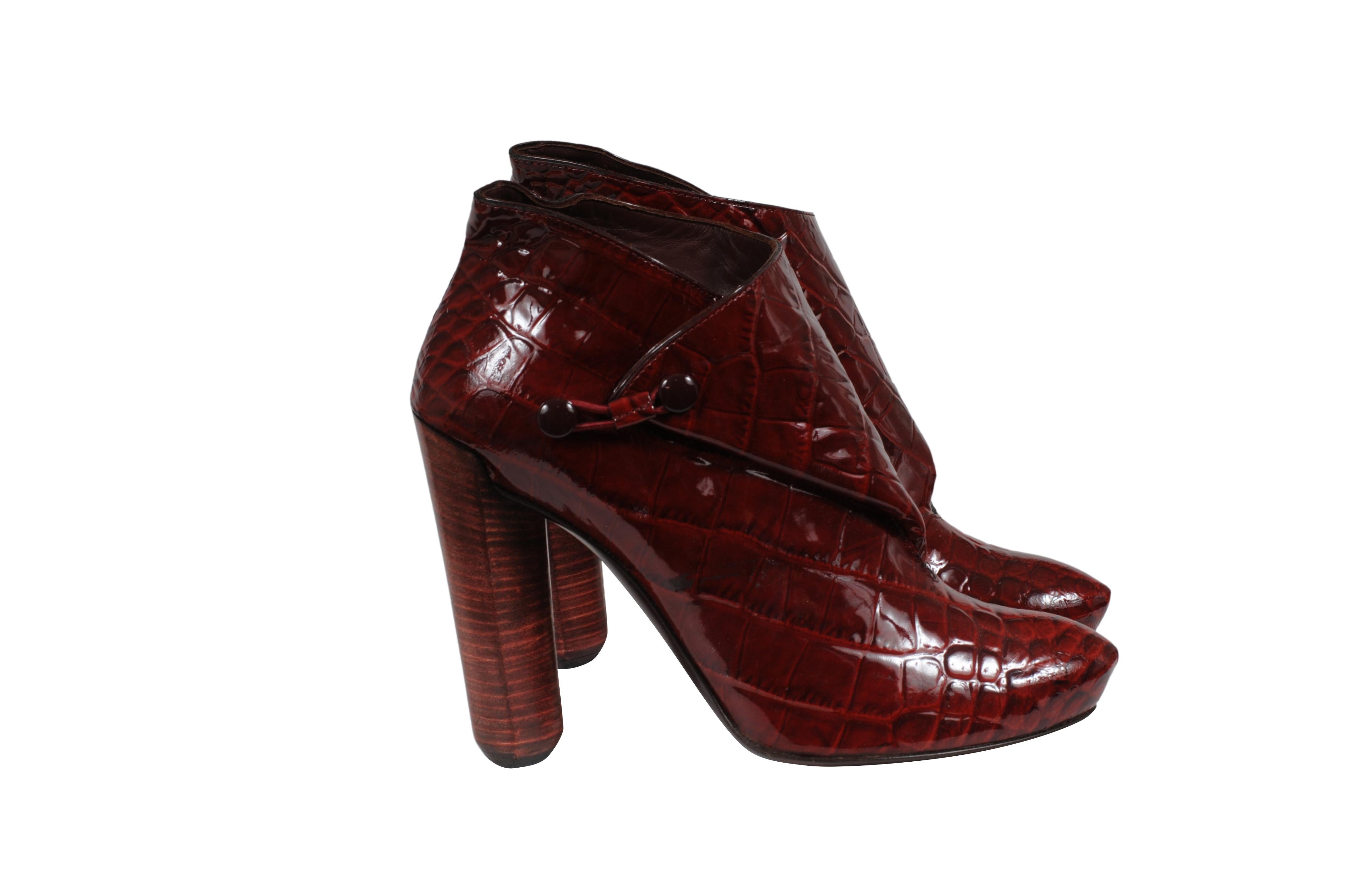 Louis Vuitton Mujer Delft Cornelia Botines US 8 EU 38 Rojo Charol Cocodrilo Repujado en venta 3