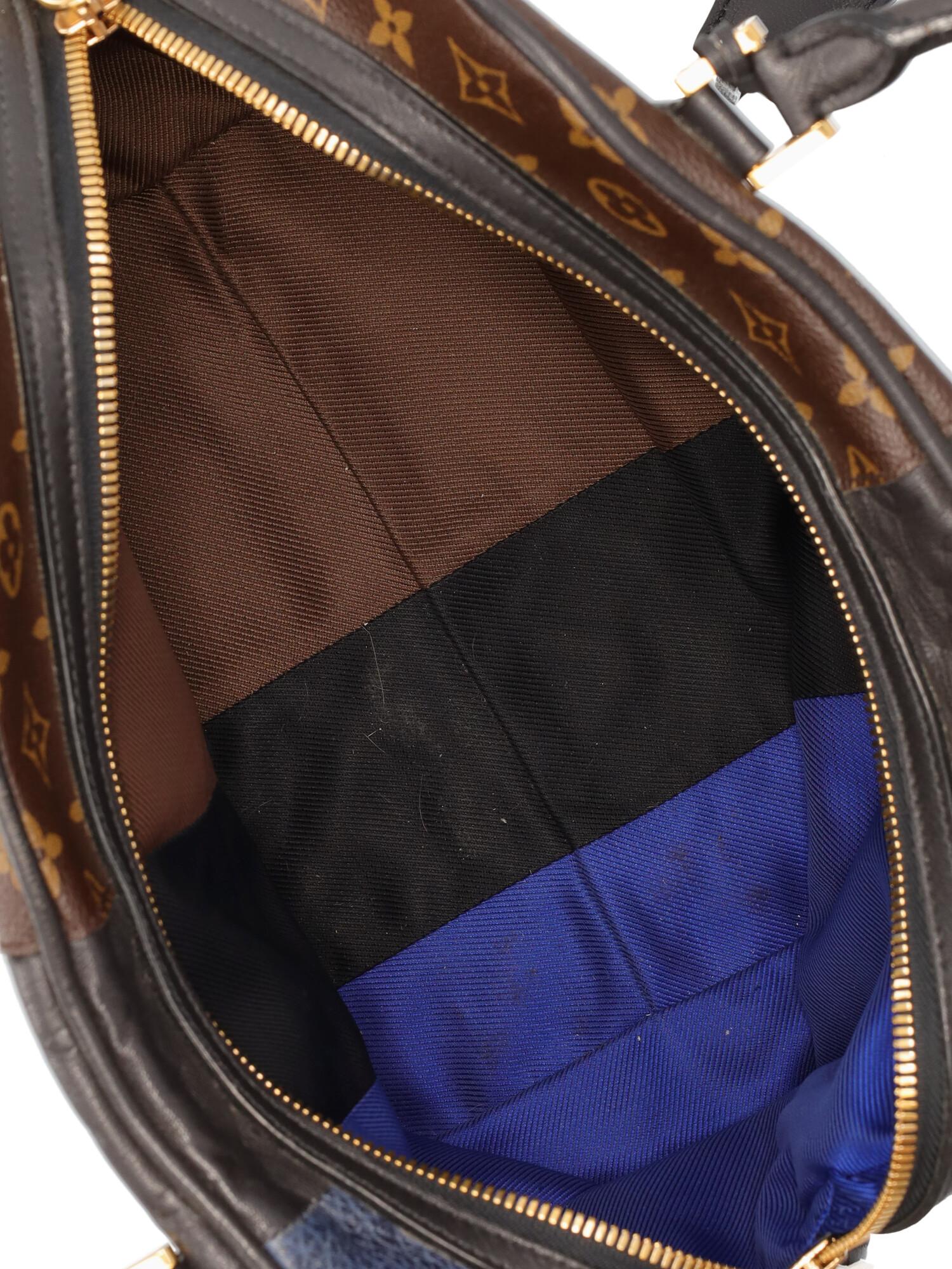 Louis Vuitton Women Shoulder bags Black, Brown, Navy Leather  For Sale 2