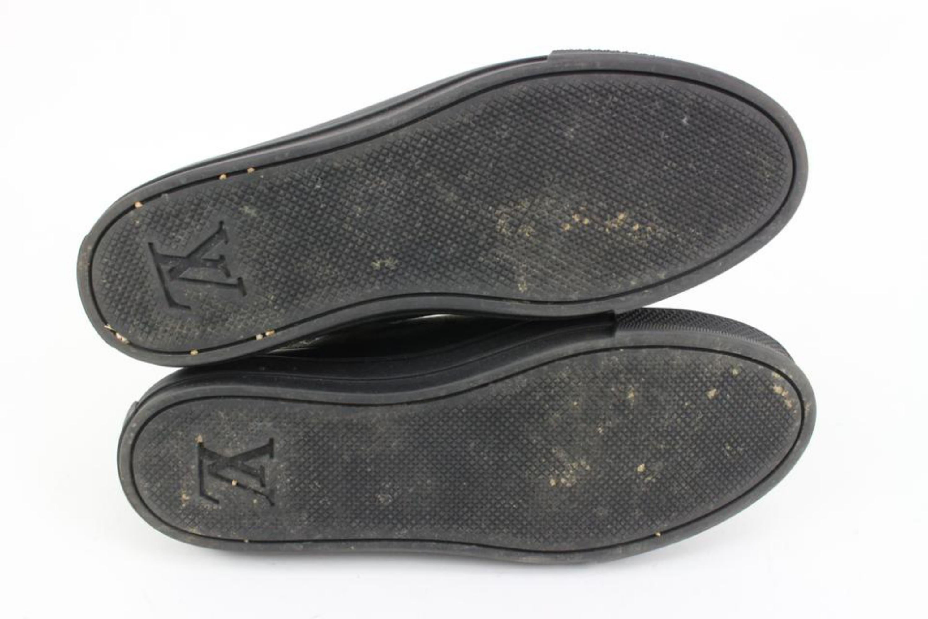 Louis Vuitton Damen Gre 38 Olivgrner Khaki-Monogramm-Sneakers im Zustand „Gut“ in Dix hills, NY
