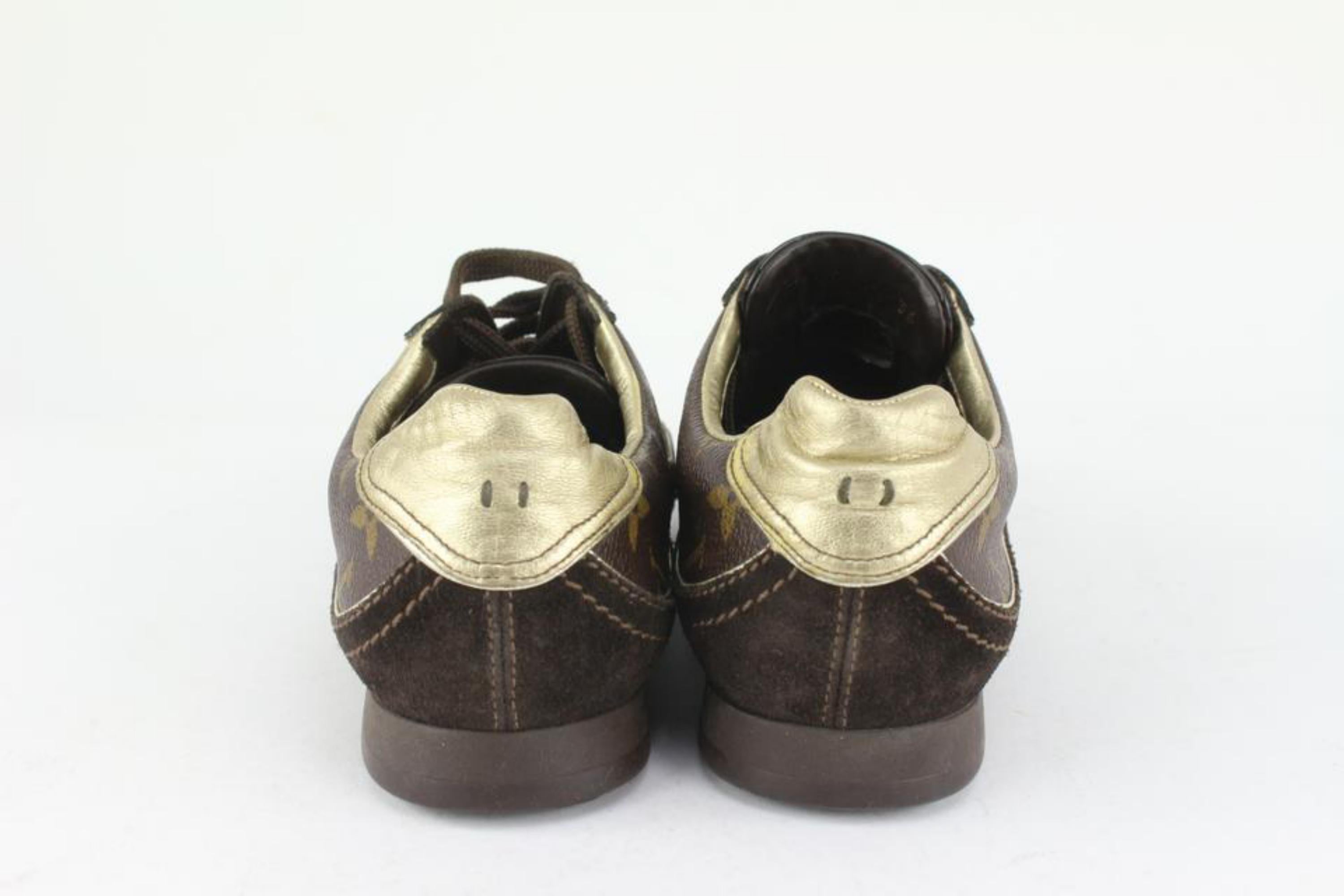 Louis Vuitton Womens 36 Brown Patent Monogram Globe Trotter Sneaker 1117lv3 im Zustand „Gut“ im Angebot in Dix hills, NY