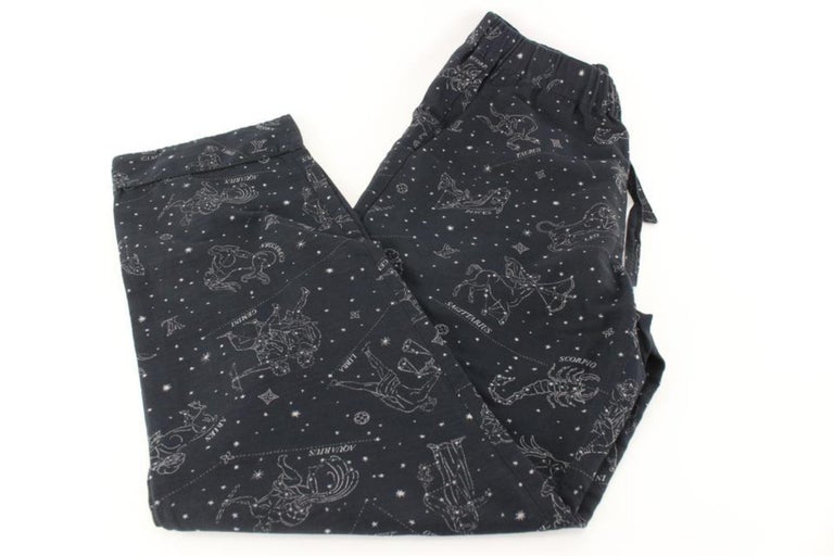 Louis Vuitton Men''s Size 38 US Dark Rinse Denim Fleur LV Logo Jeans  118lv43 For Sale at 1stDibs