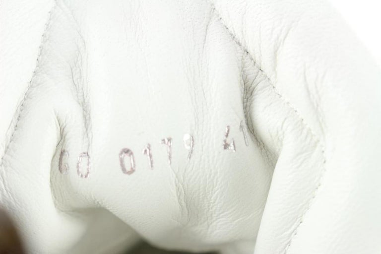 Louis Vuitton Women's 41 Runway White Leather x Tweed Archlight