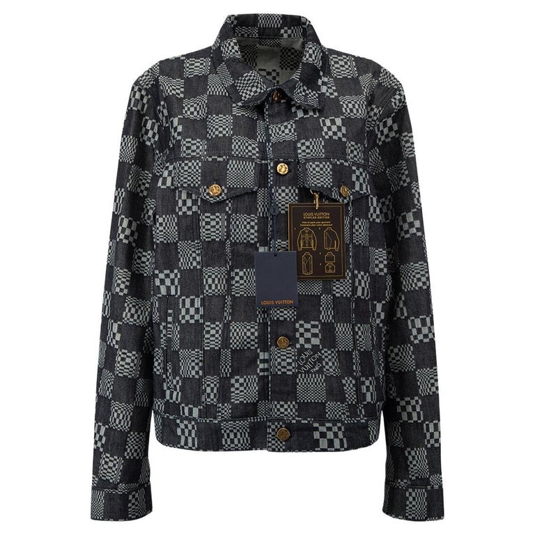 Louis Vuitton Lvse Single-Breasted Embossed Monogram Jacket Dark Grey. Size 50