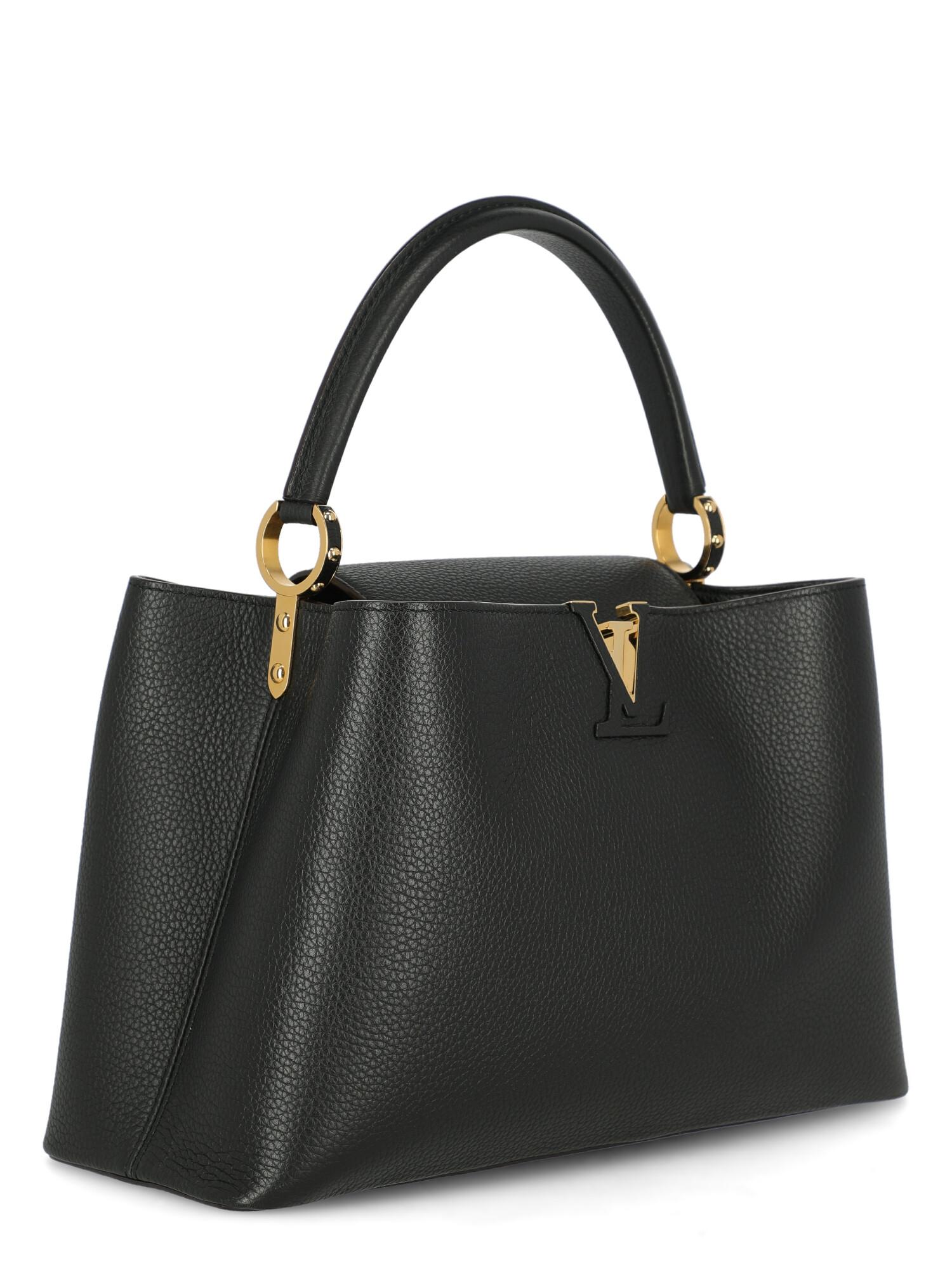 Louis Vuitton Women's Handbag Capucines Black Leather In Good Condition For Sale In Milan, IT