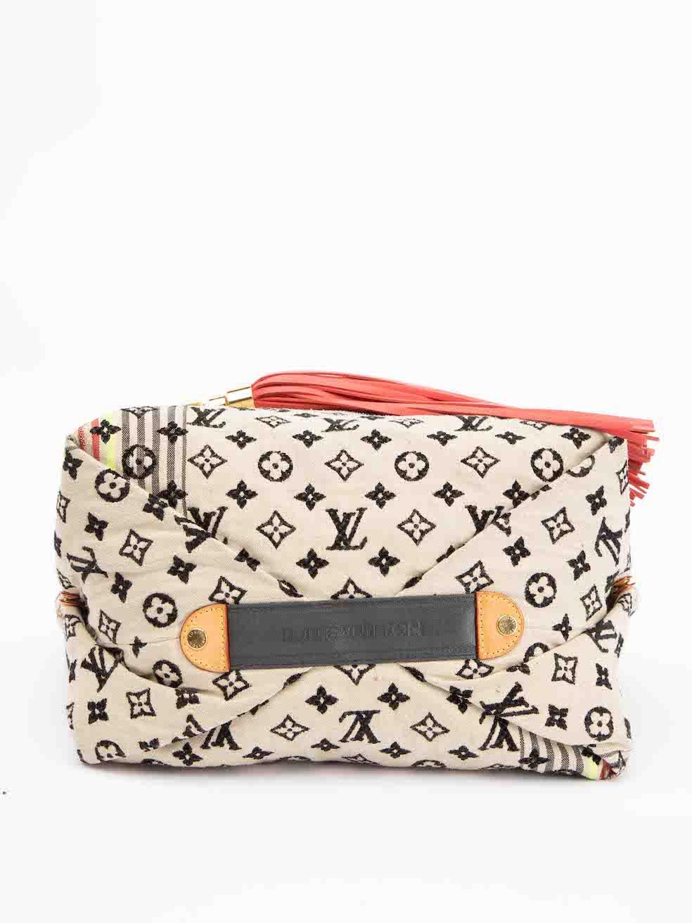 Louis Vuitton Women's Limited Edition 2010 Cheche Bohemian Bag 1