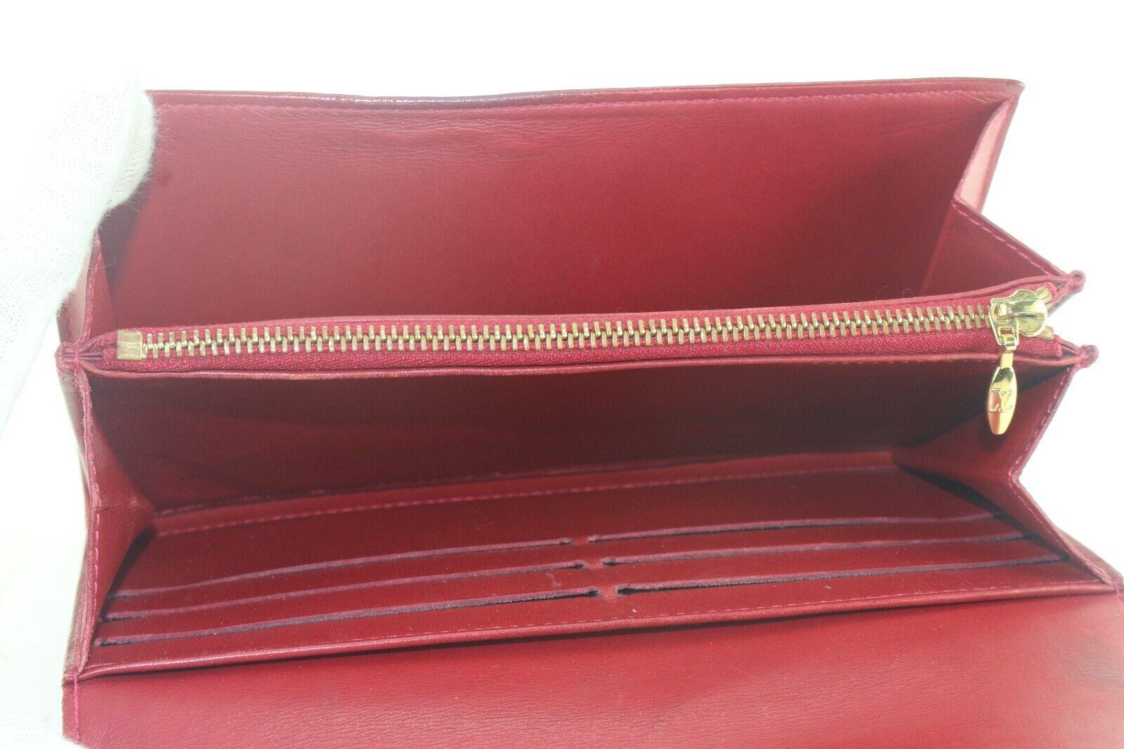 Louis Vuitton Womens Sarah Vernis Leather Long Flap Wallet 3LVS105K In Good Condition For Sale In Dix hills, NY