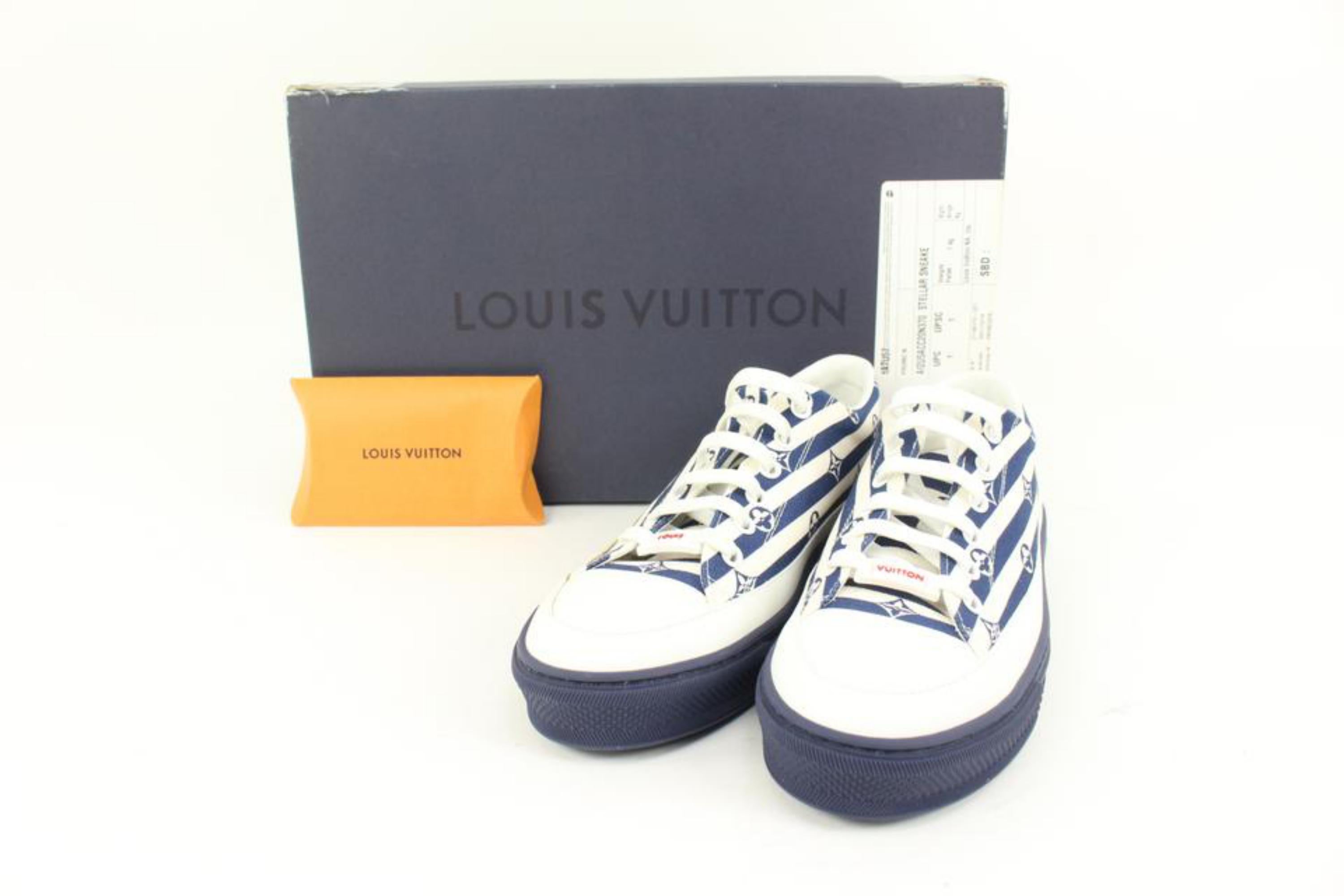 Louis Vuitton Damen Größe 37 Weiß Marine Monogramm Escale Stellar Low Sneaker s329lv9
Code/Zeitungsnummer des Unternehmens: VL0210
In: Italien hergestellt
Maße: Länge:  10,2