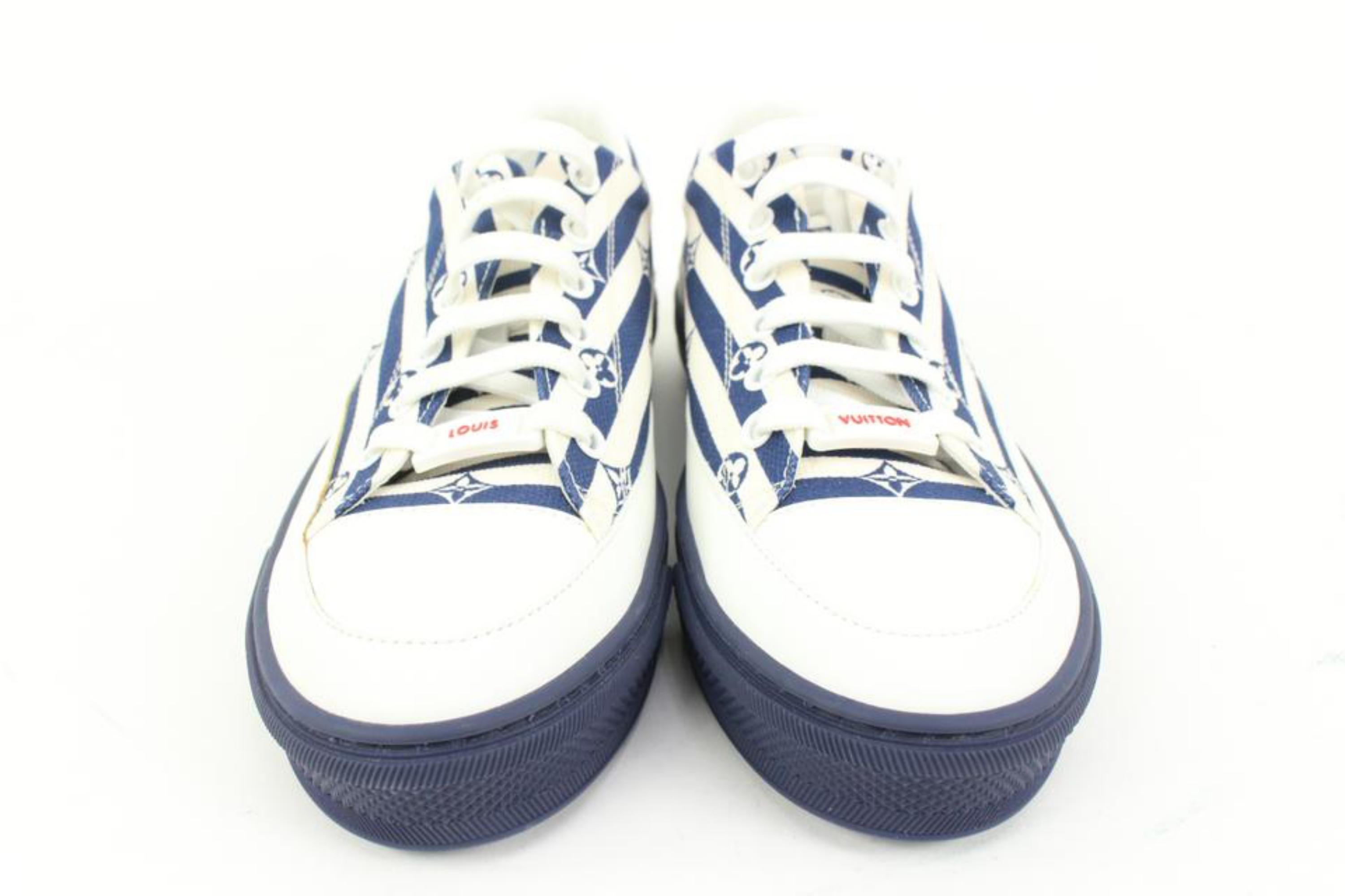 Louis Vuitton Women's Size 37 White Navy Monogram Escale Stellar Low Sneaker s32 In New Condition For Sale In Dix hills, NY