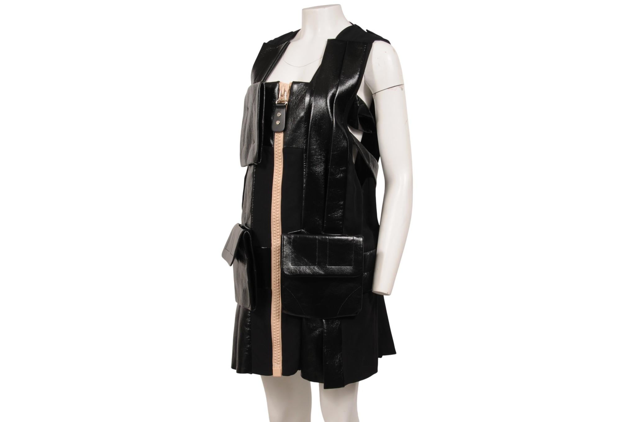 Louis Vuitton Womens SS23 Runway Dress Size FR 36 Black Patch Pockets 1ABDCR For Sale 7