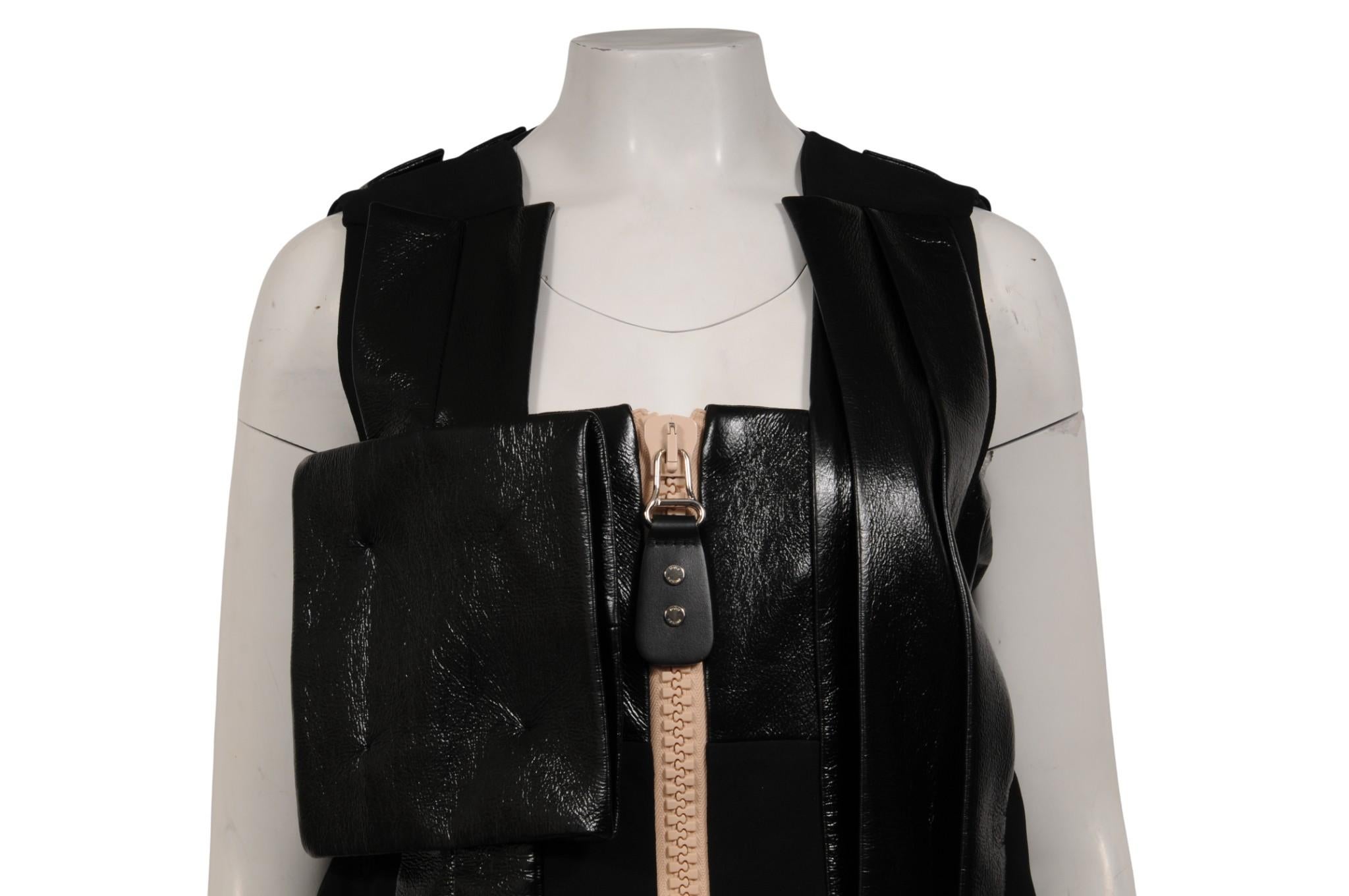 - From the SS2023 RTW collection

- Tagged size 36

- Made from 64% cotton 36% silk



Condition: 

The dress is brand new with tags



Measurements: ( Approximately In Inches ) 

Shoulder: 14.5

Chest: 22.5

Waist: 22

Length: 34