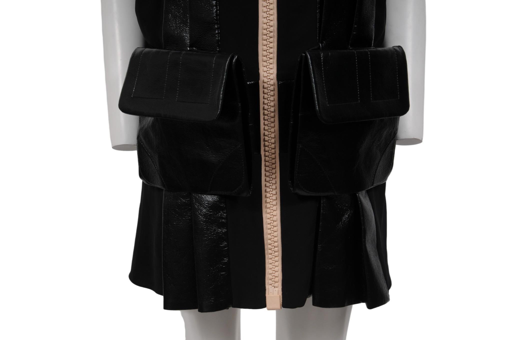 Louis Vuitton Womens SS23 Runway Dress Size FR 36 Black Patch Pockets 1ABDCR In New Condition For Sale In North Miami, FL