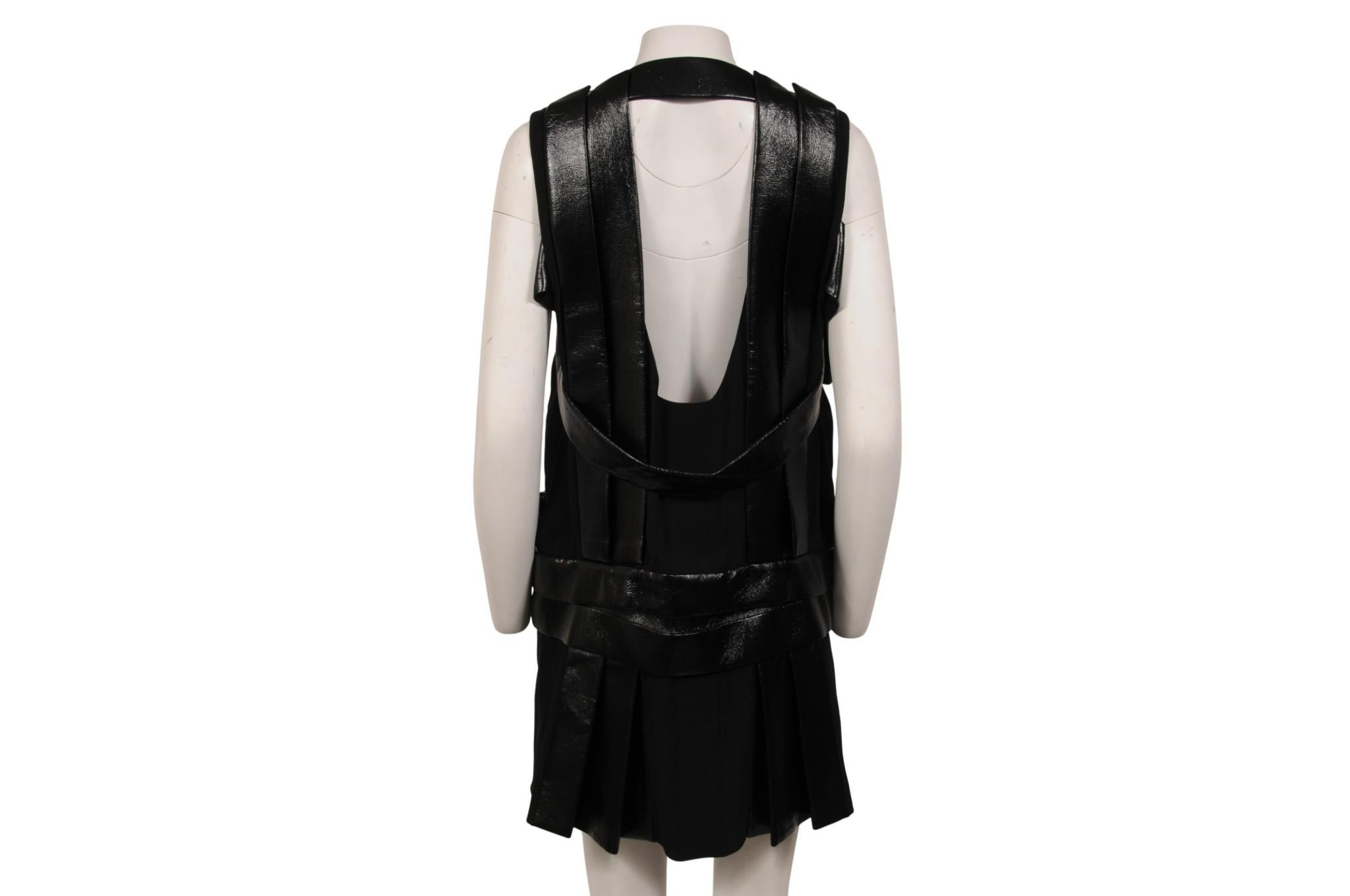 Louis Vuitton Womens SS23 Runway Dress Size FR 36 Black Patch Pockets 1ABDCR For Sale 2