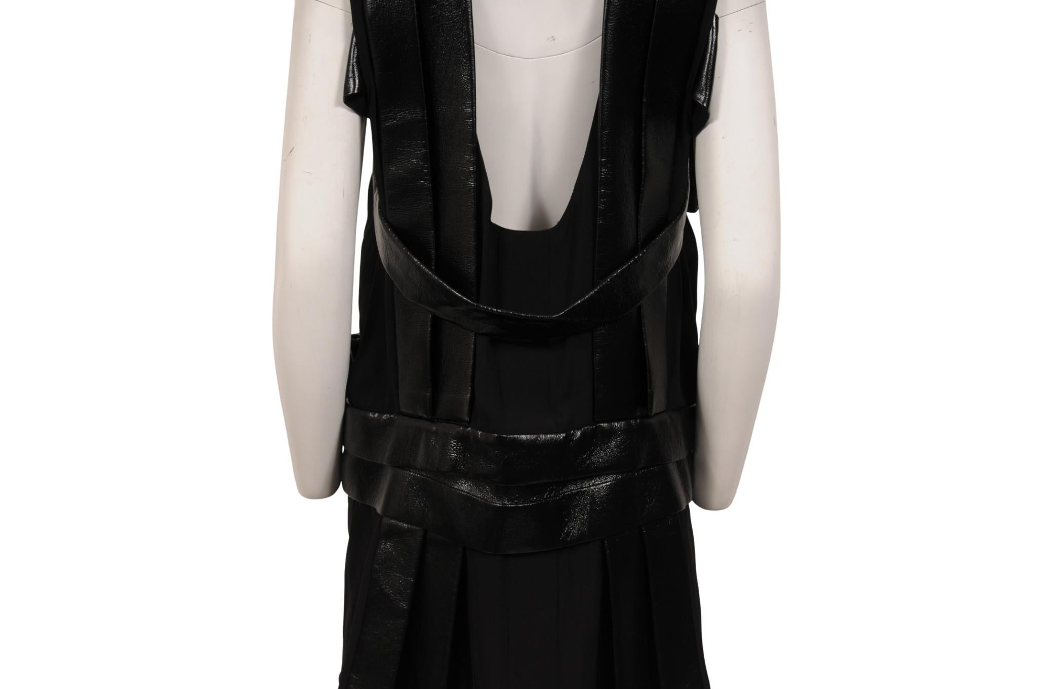 Louis Vuitton Womens SS23 Runway Dress Size FR 36 Black Patch Pockets 1ABDCR For Sale 4