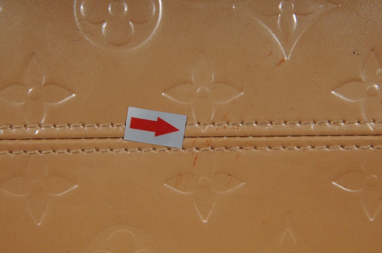 Louis Vuitton Donna Roxbury Drive Monogram Vernis Borsa a tracolla in pelle marrone in vendita 7