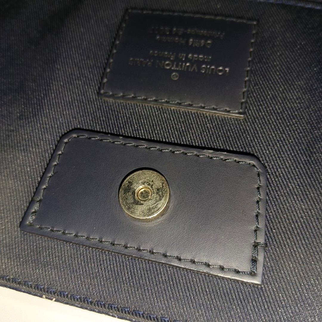 Louis Vuitton x Chapman Brothers Giraffe Tote Navy Monogram Canvas with Strap For Sale 5