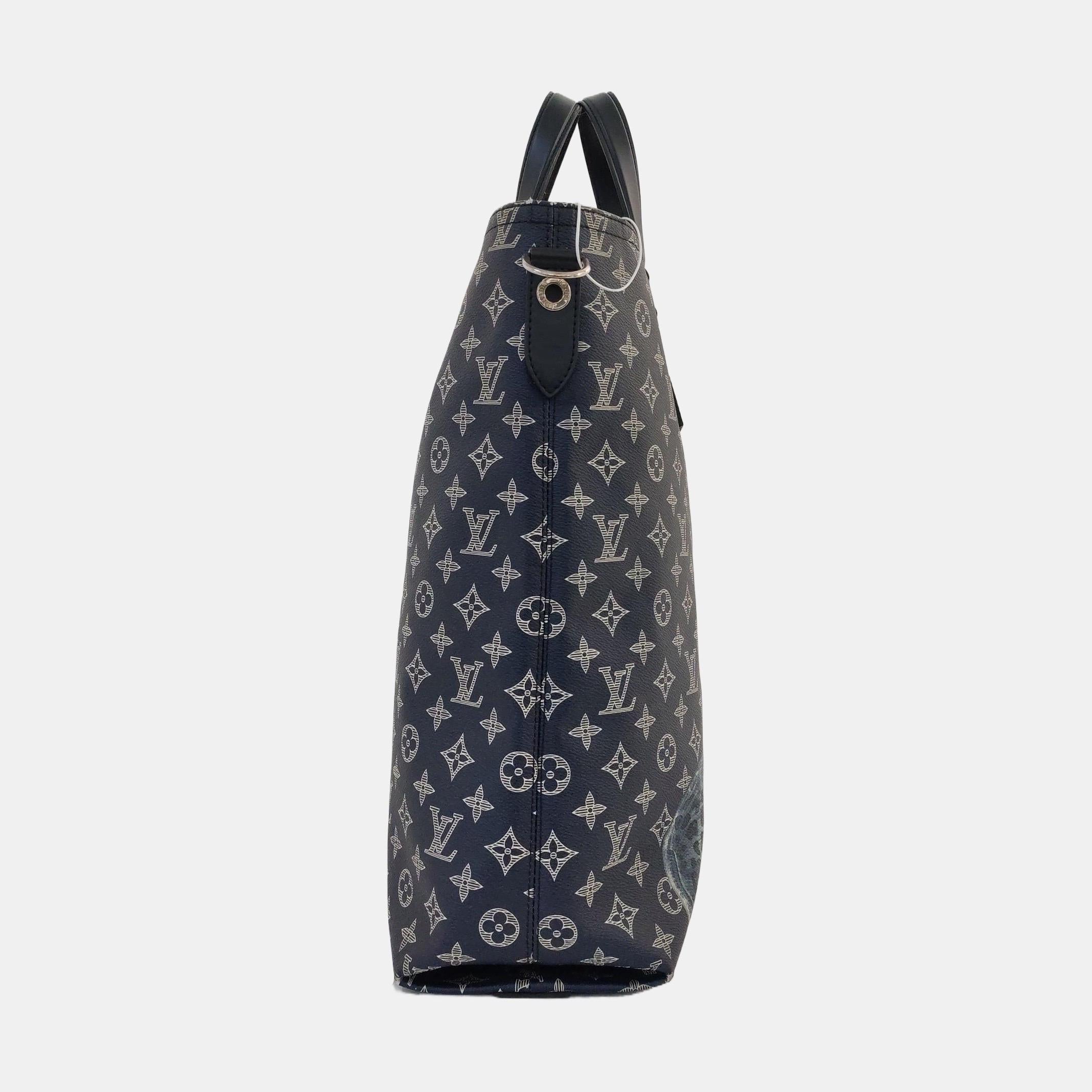 Louis Vuitton x Chapman Brothers Giraffe Tote Navy Monogram Canvas with Strap In Good Condition For Sale In AUBERVILLIERS, FR