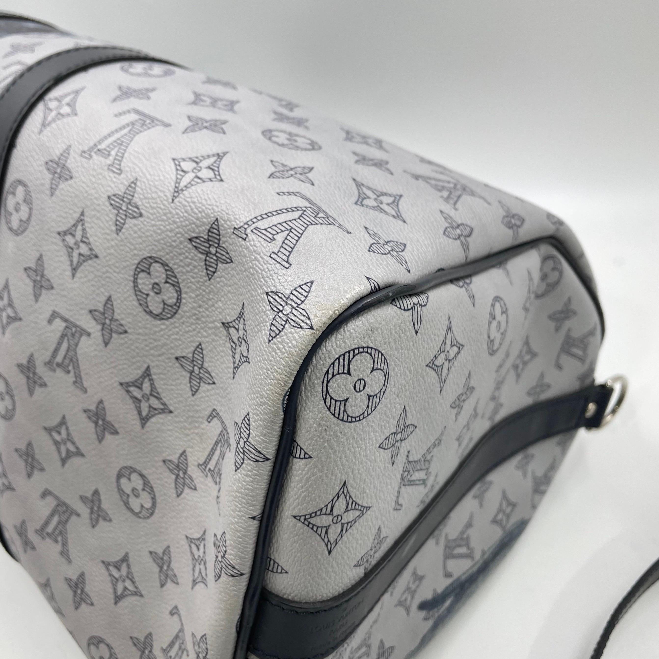 Louis Vuitton x Chapman Brothers Keepall 45 Bandouliere Elephant Navy For Sale 8