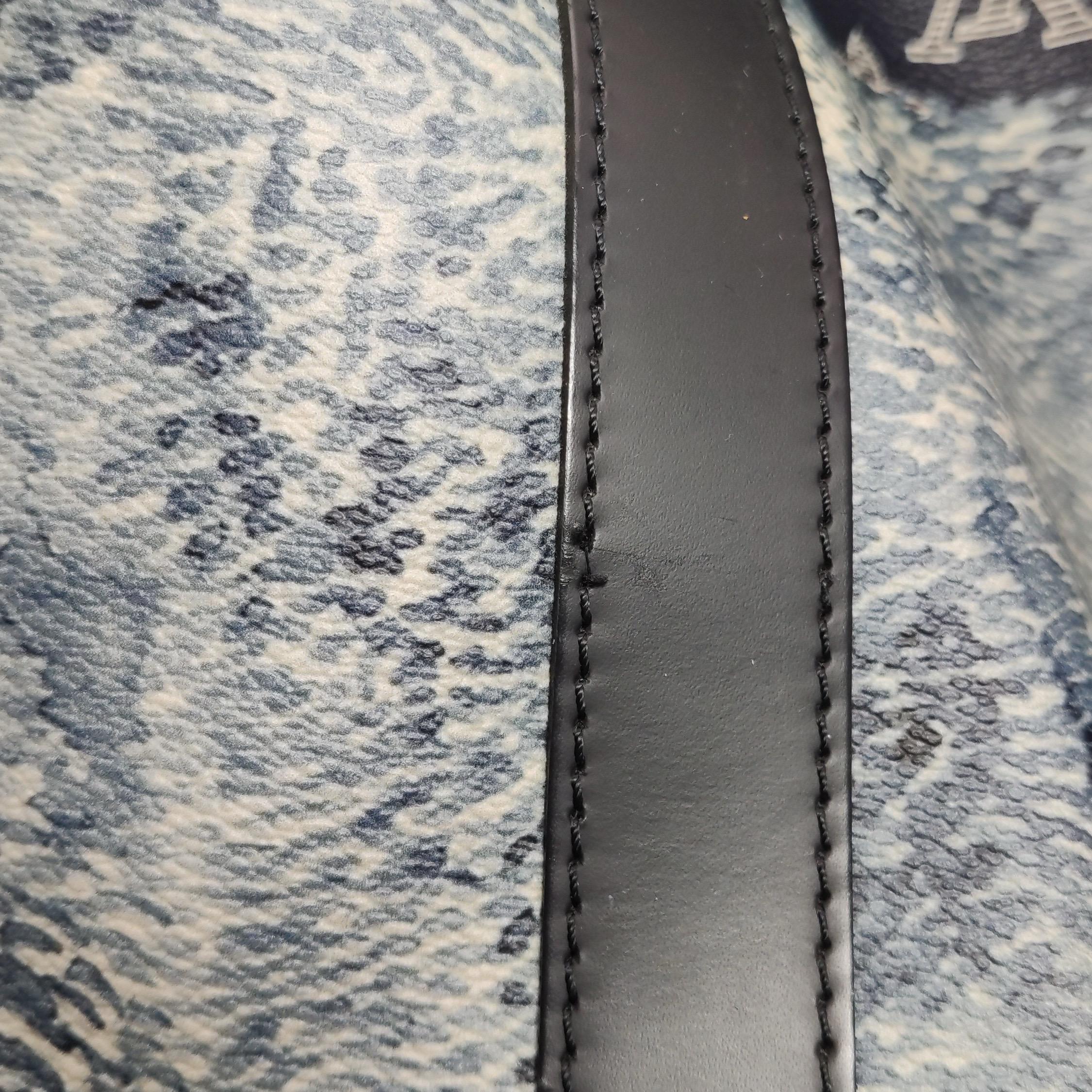 Louis Vuitton x Chapman Brothers Keepall 45 Bandouliere Lion Navy en vente 7