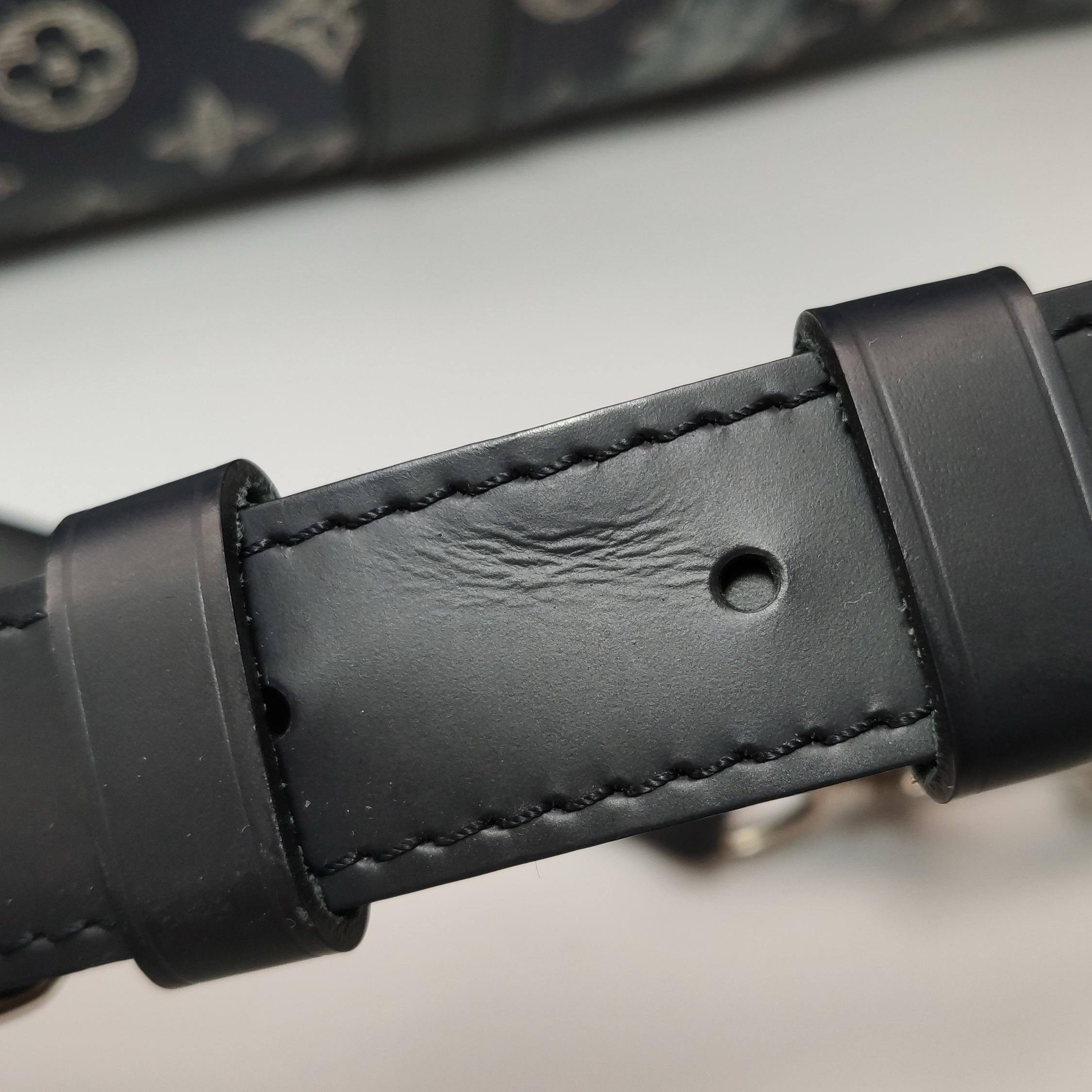 Louis Vuitton x Chapman Brothers Keepall 45 Bandouliere Lion Navy en vente 14