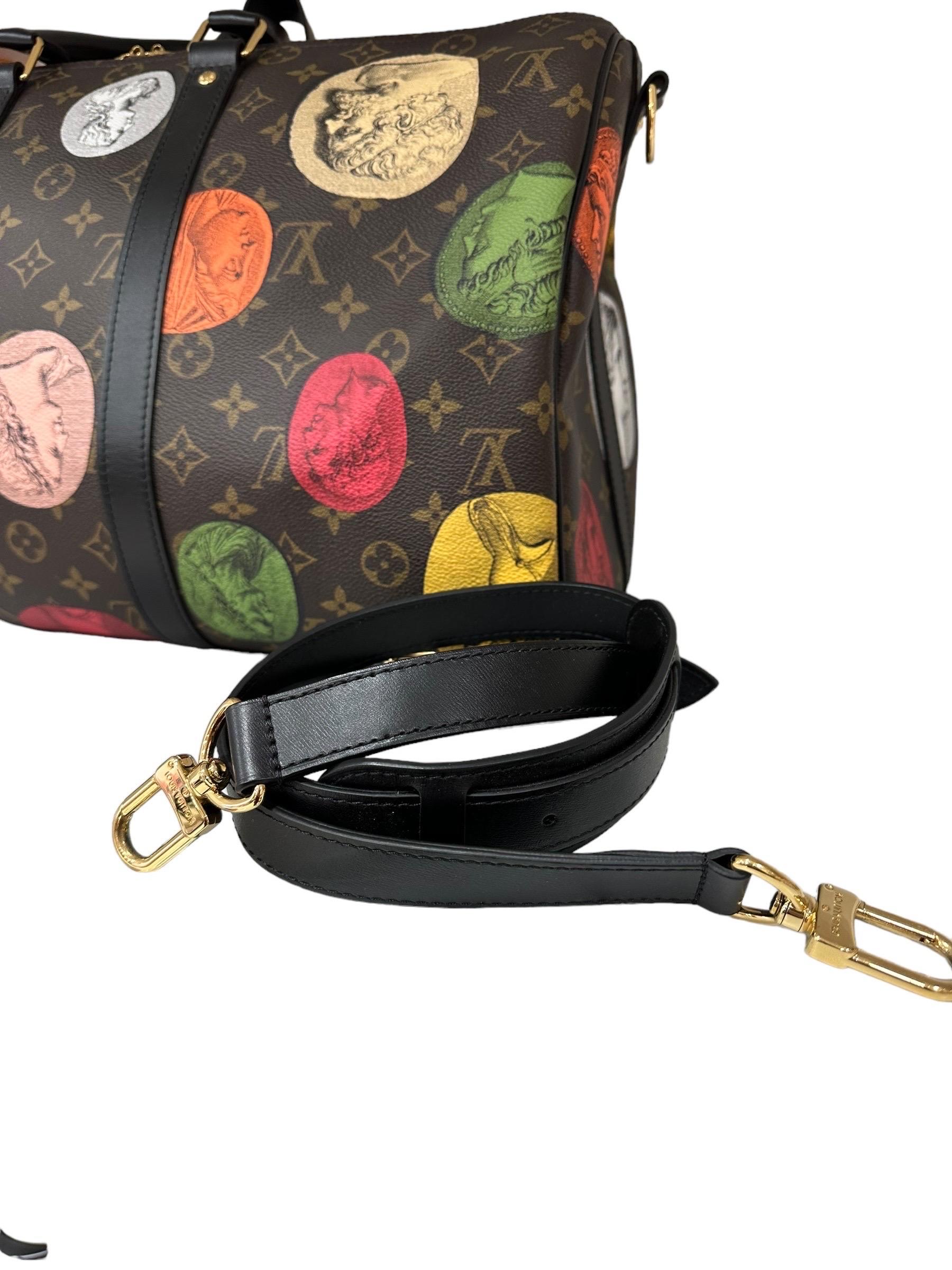 Louis Vuitton x Fornasetti Keepall 45 Bandoulière Rucksack für unterwegs  im Angebot 11