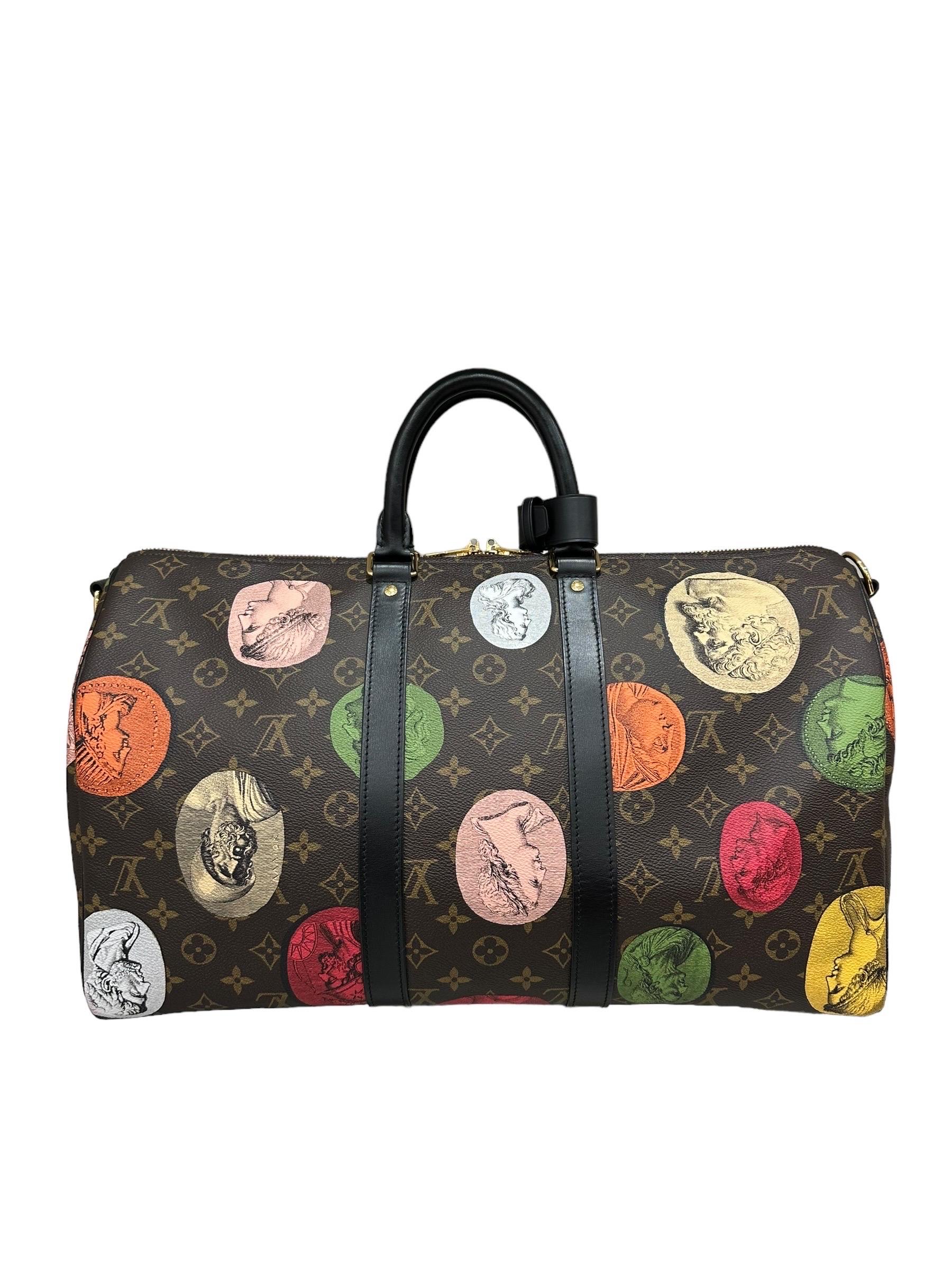 Louis Vuitton x Fornasetti Keepall 45 Bandoulière Rucksack für unterwegs  im Angebot 4