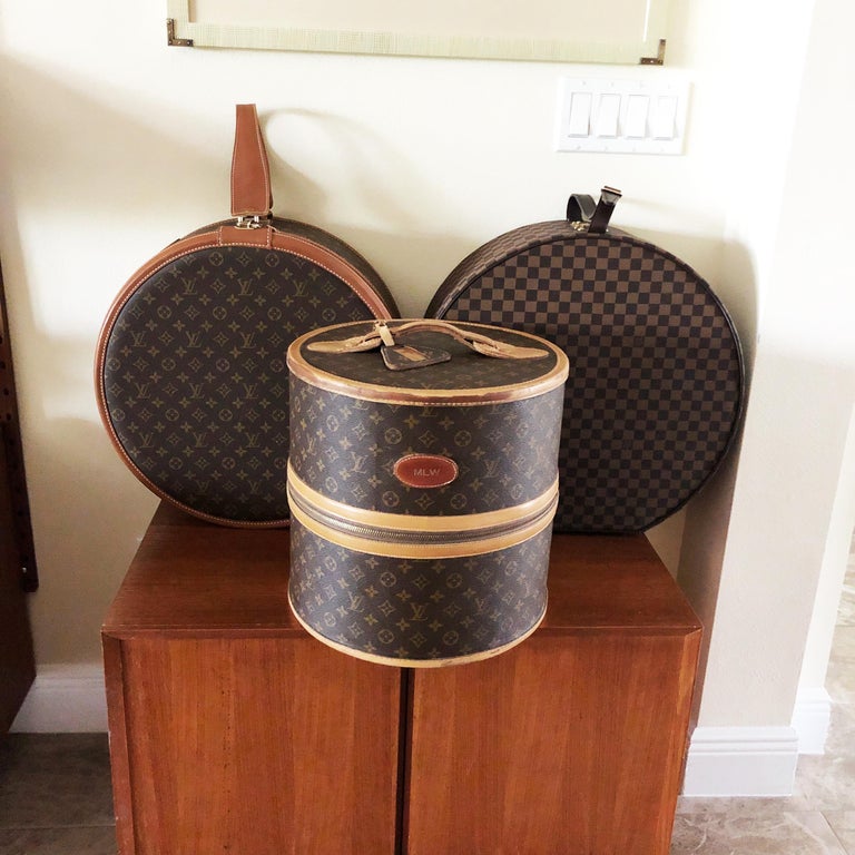 Louis Vuitton x French Company Monogram Wig Case Round Hat Trunk Travel Bag 70s For Sale at 1stdibs
