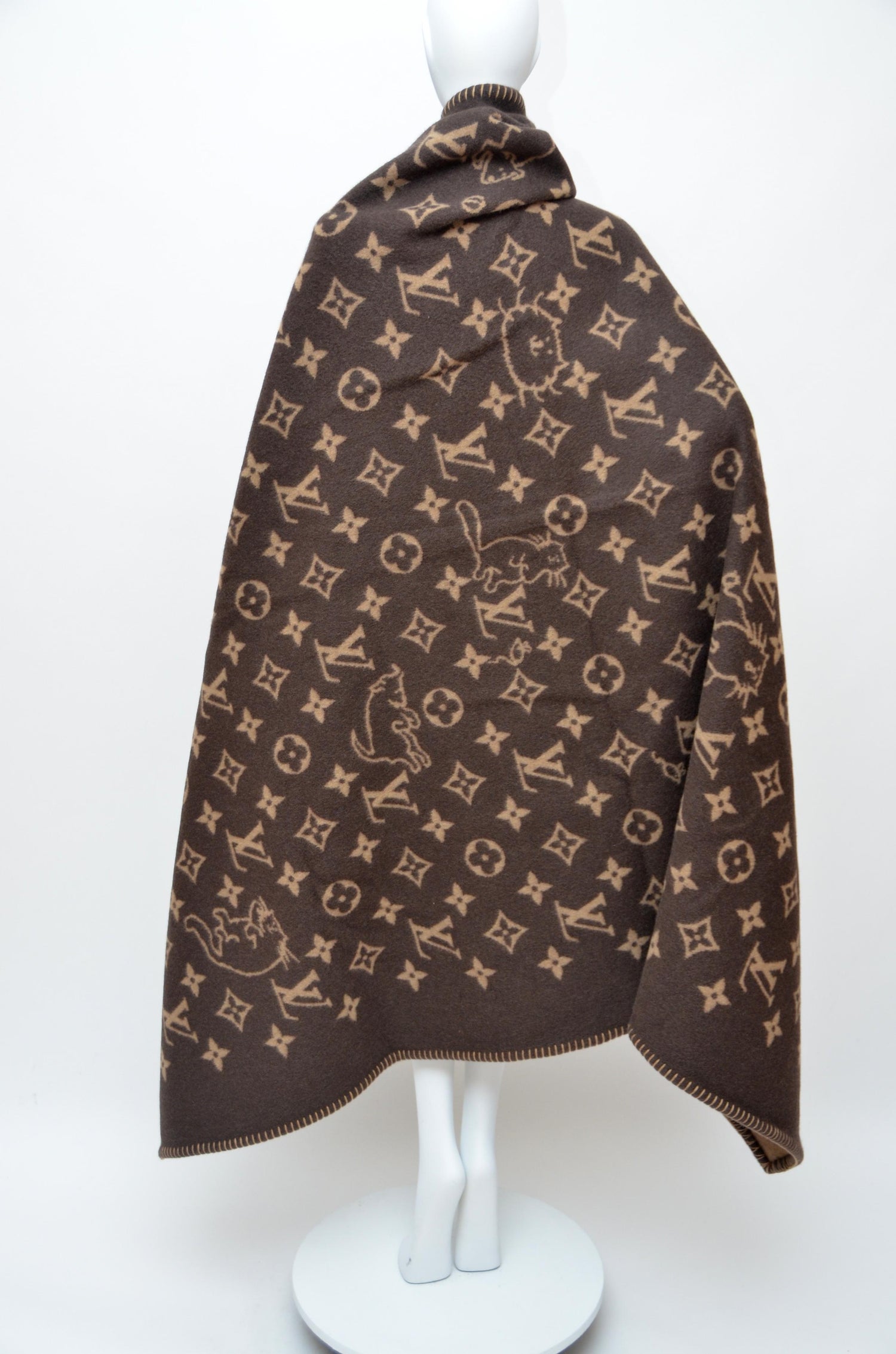 W2C] Louis Vuitton Blanket : r/Flexicas
