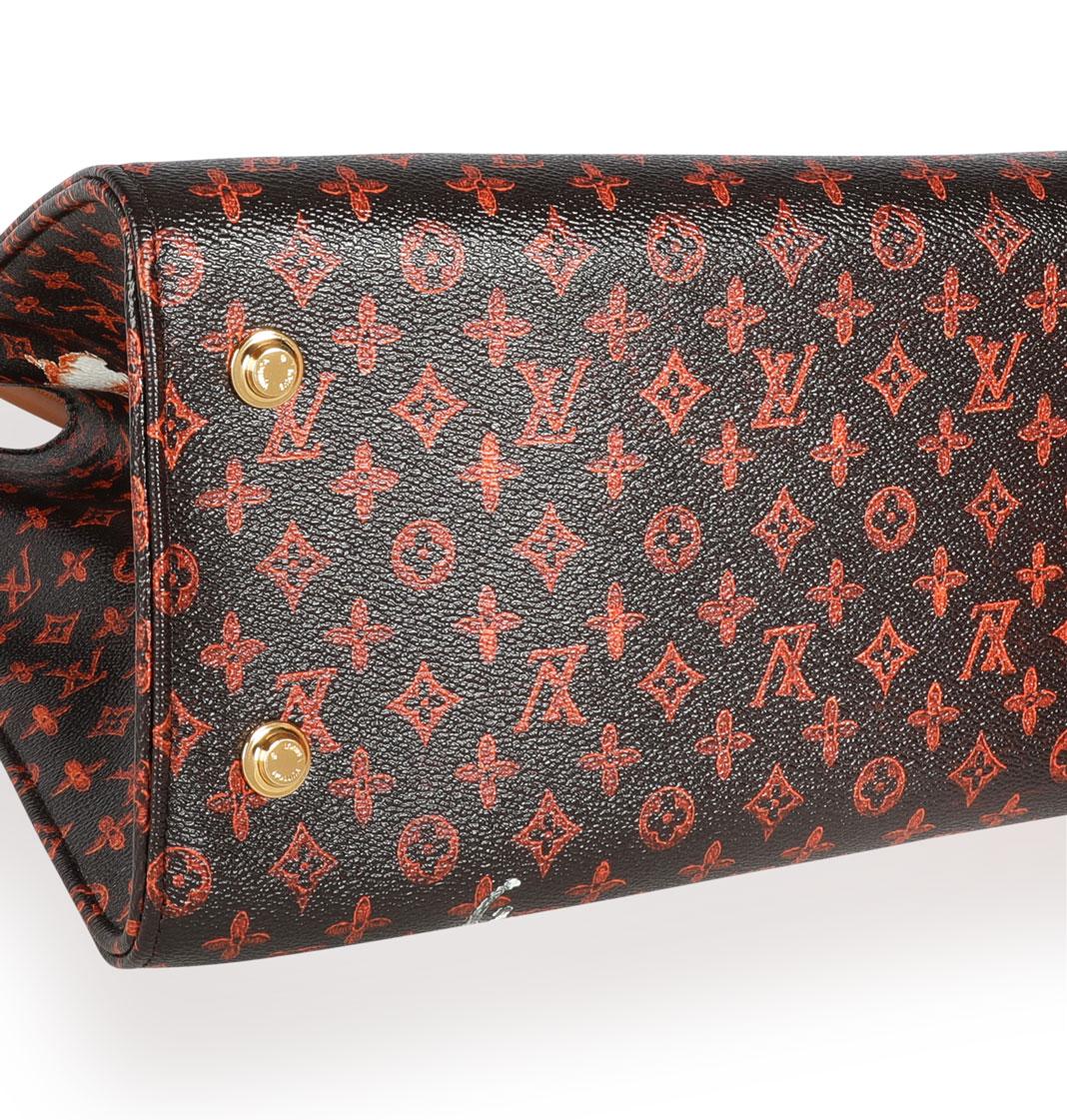 ouis Vuitton x Grace Coddington Limitierte Auflage Catogram City Steamer XXL
SKU: 111213
MSRP:  
Zustand: Gebraucht (3000)
Beschreibung des Zustands: 
Handtasche Zustand: Neuwertig
Bemerkungen zum Zustand: Neuwertiger Zustand. Keine sichtbaren