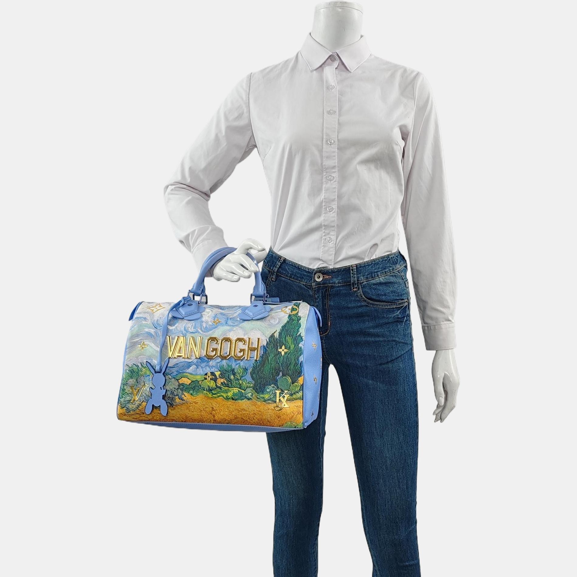 Découvrez le Van Gogh Speedy 30, qui fait partie de la collection exclusive Louis Vuitton x Jeff Koons Limited Edition Masters Collection. Cette pièce très recherchée est actuellement en rupture de stock dans les boutiques, ce qui en fait un objet