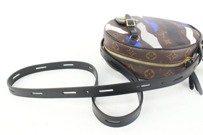 Sold at Auction: Louis Vuitton, Louis Vuitton - Empreinte Boite Chapeau  Souple Black Round Crossbody