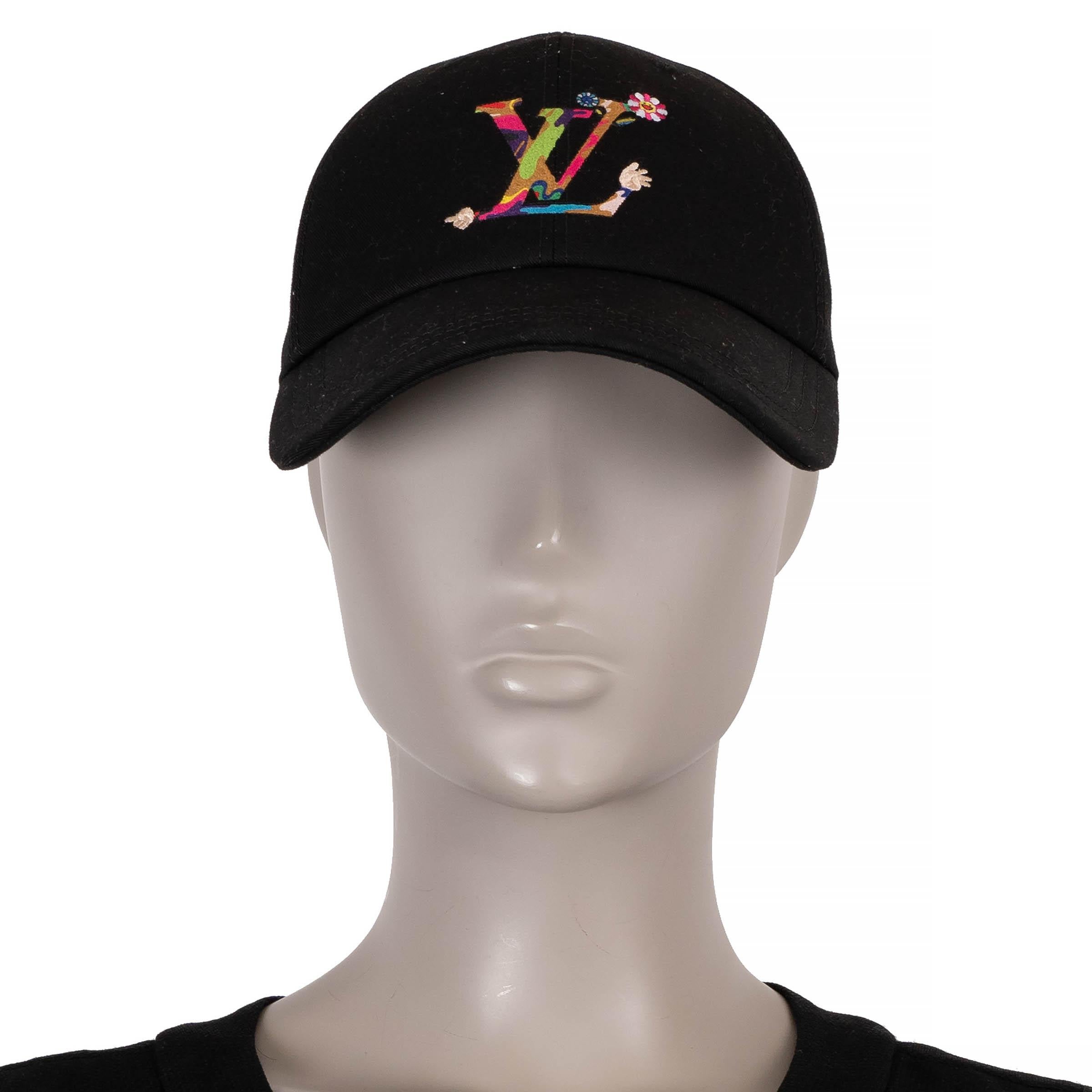 Questo berretto Superflat Louis Vuitton x Takashi Murakami, autentico al 100%, è un pezzo forte dell'esclusiva Collaboration tra la maison francese e il celebre artista giapponese. Realizzato in puro cotone nel versatile colore nero, questo berretto