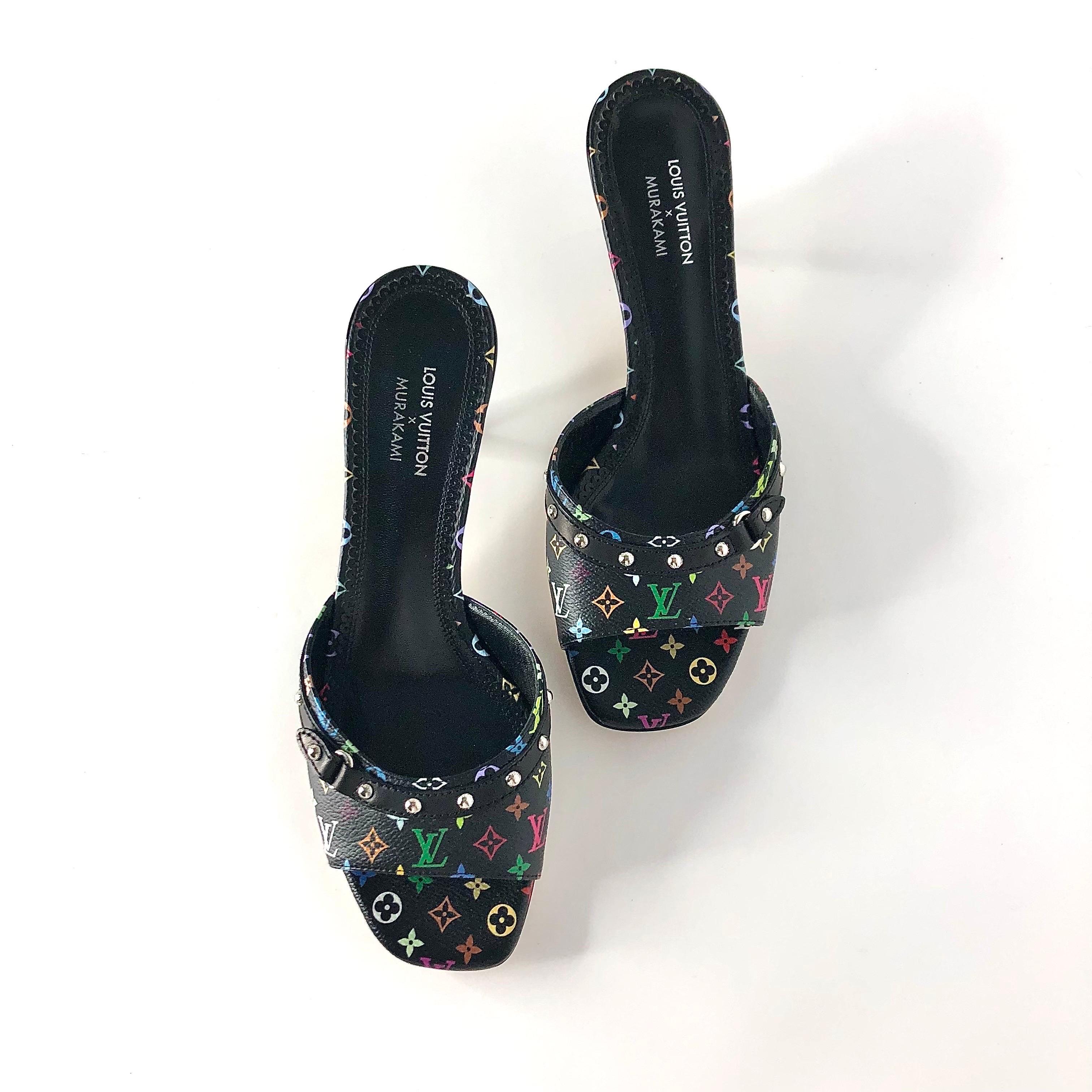 Louis Vuitton Retro x Murakami Monogram Print Mules
Near mint, no original box
Color Multi
Size 37EU
Leather upper
Leather sole
LV monogram 
Low heel


luxury, lux, designer, luis vuiton, slides, slip on, authentic, monogrammed, lv, all leather,