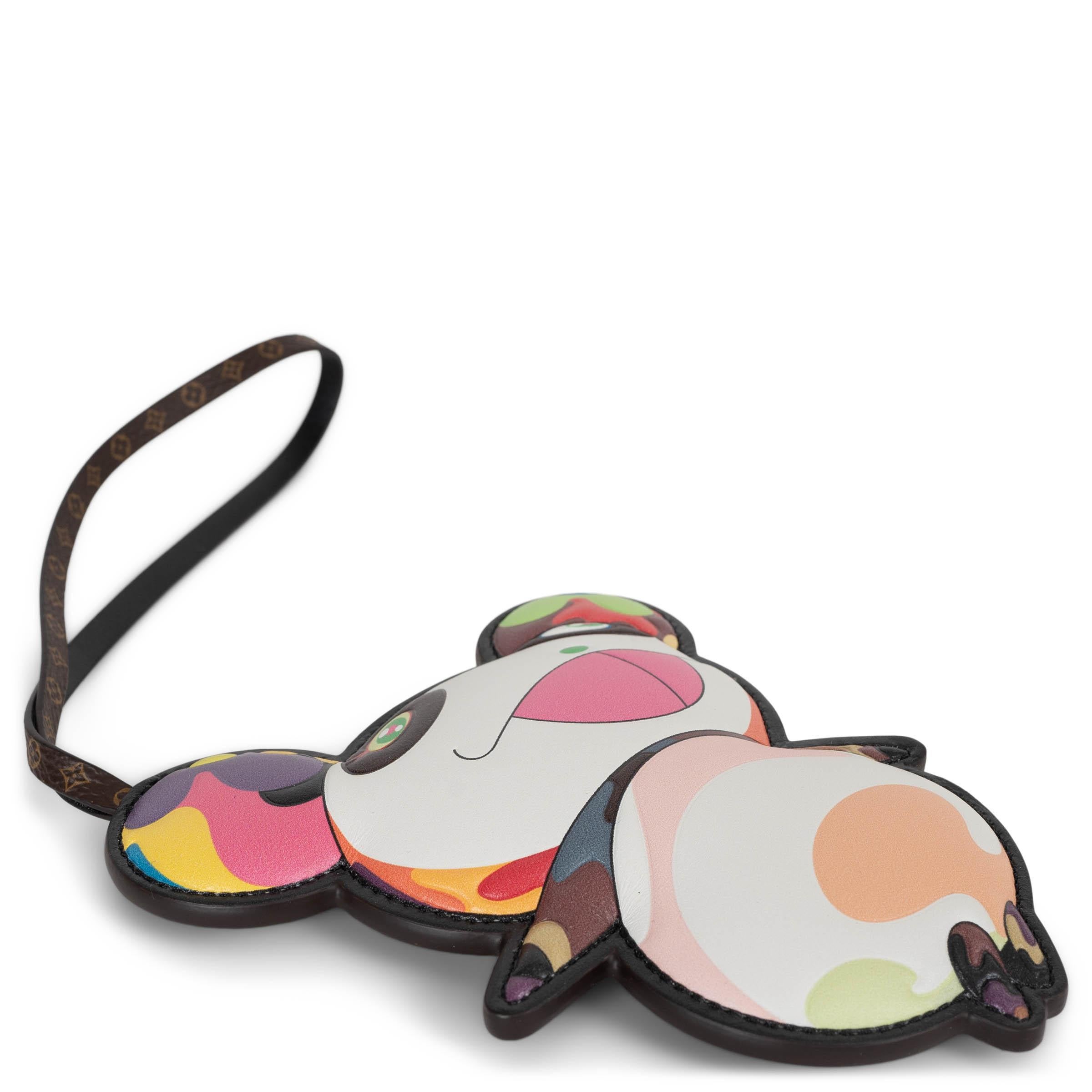 Questo charm per borsa Superflat Panda di Louis Vuitton x Takashi Murakami, autentico al 100%, è realizzato in pelle multicolore. Frutto della celebre collaborazione di Louis Vuitton con l'artista giapponese di culto Takashi Murakami, l'estroso