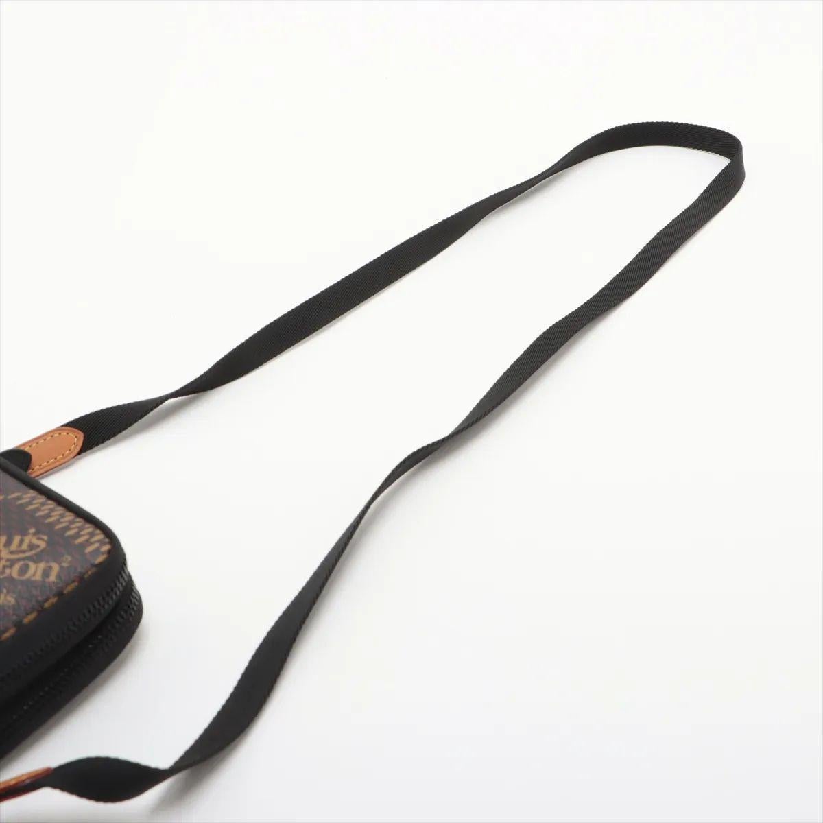 Louis Vuitton x NIGO Damier Ebene Giant Double Phone Pouch For Sale 1