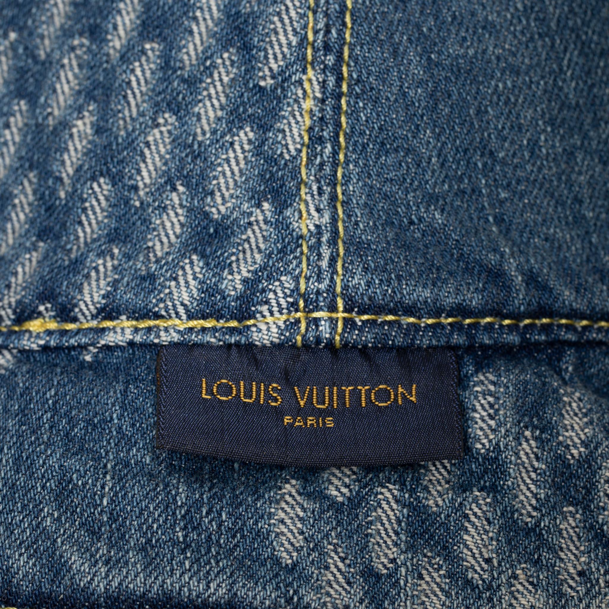 Nigo gewaschener Denim-Bucket Hat von Louis Vuitton für Damen oder Herren im Angebot
