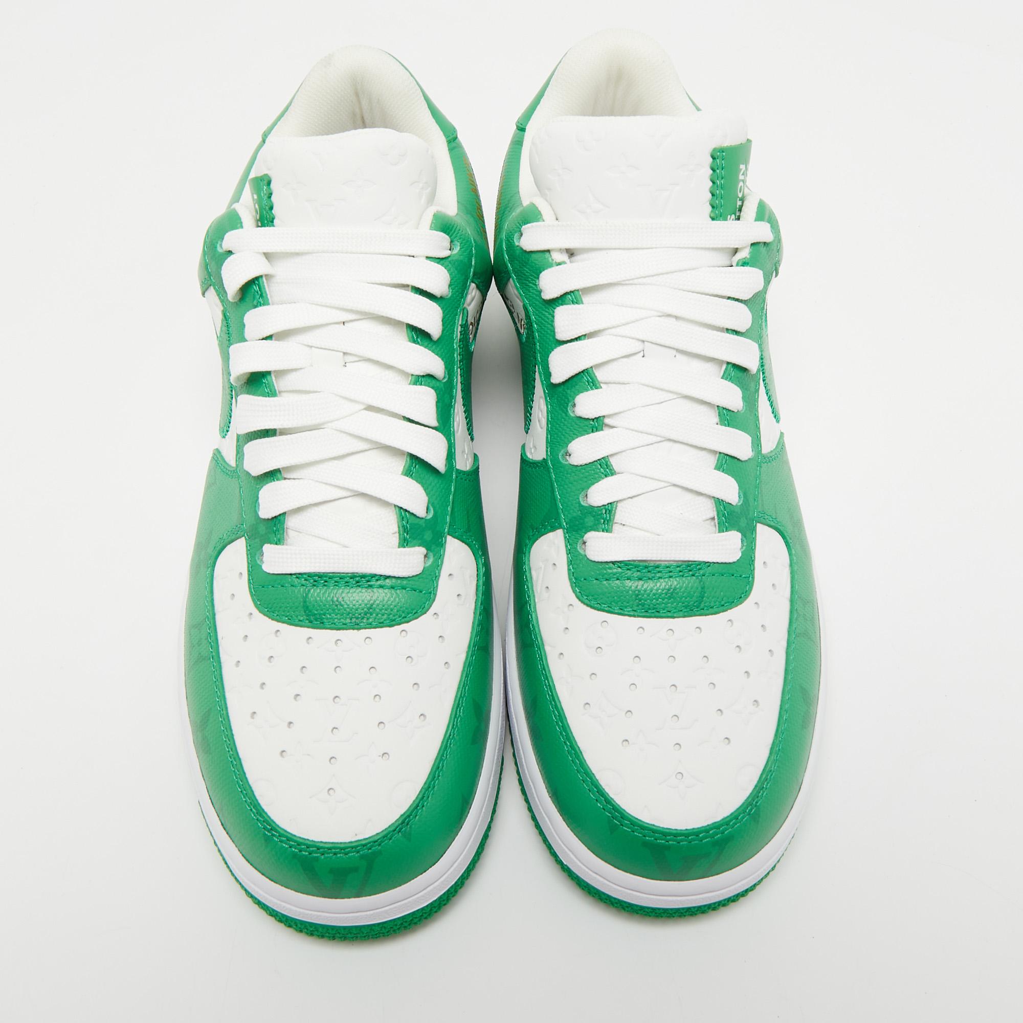 Louis Vuitton x Nike Air Force 1 Low Green Leather Sneakers Size 41 In New Condition In Dubai, Al Qouz 2