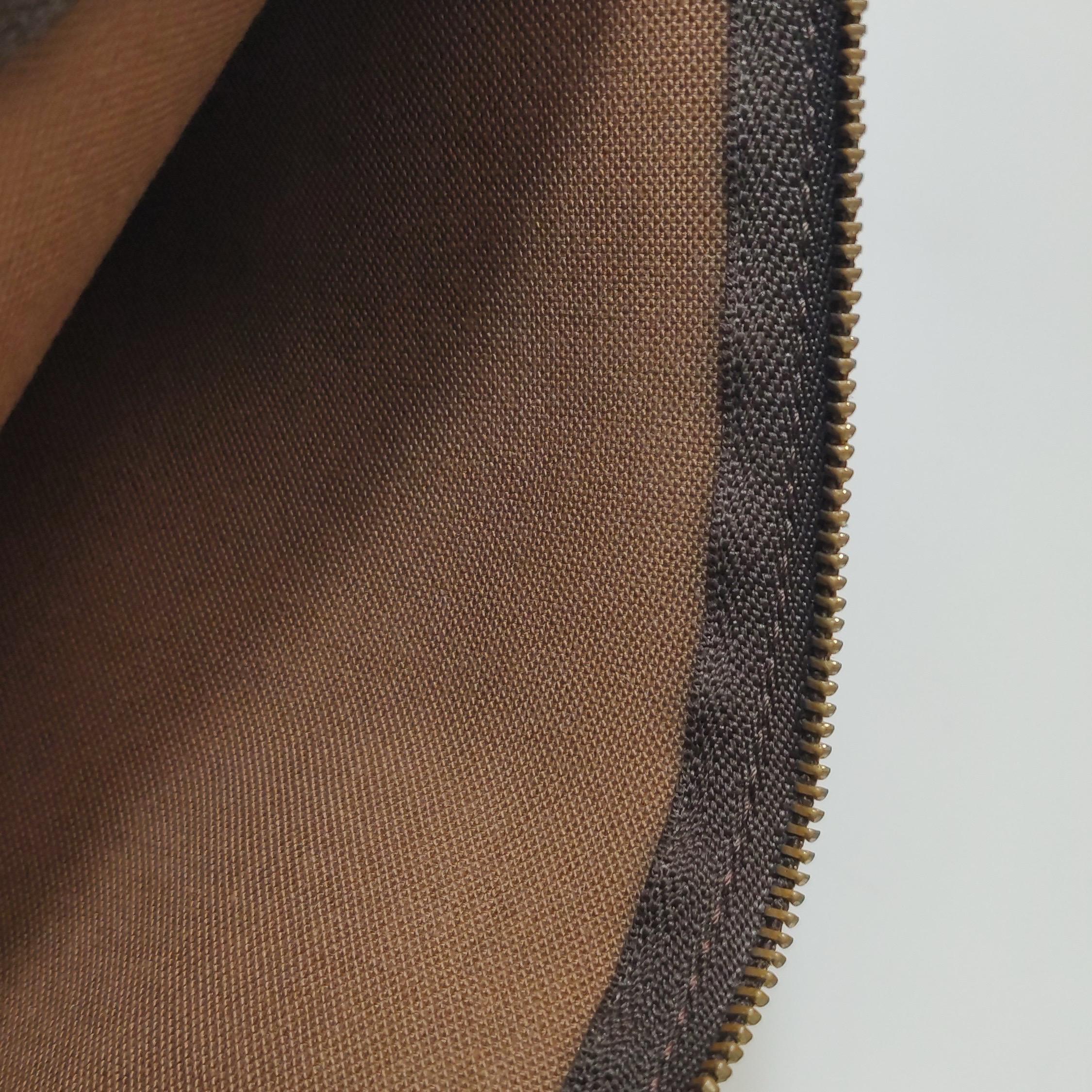 Louis Vuitton & Greene & Greene Greene Pochette Monogramme Accessoire en vente 7