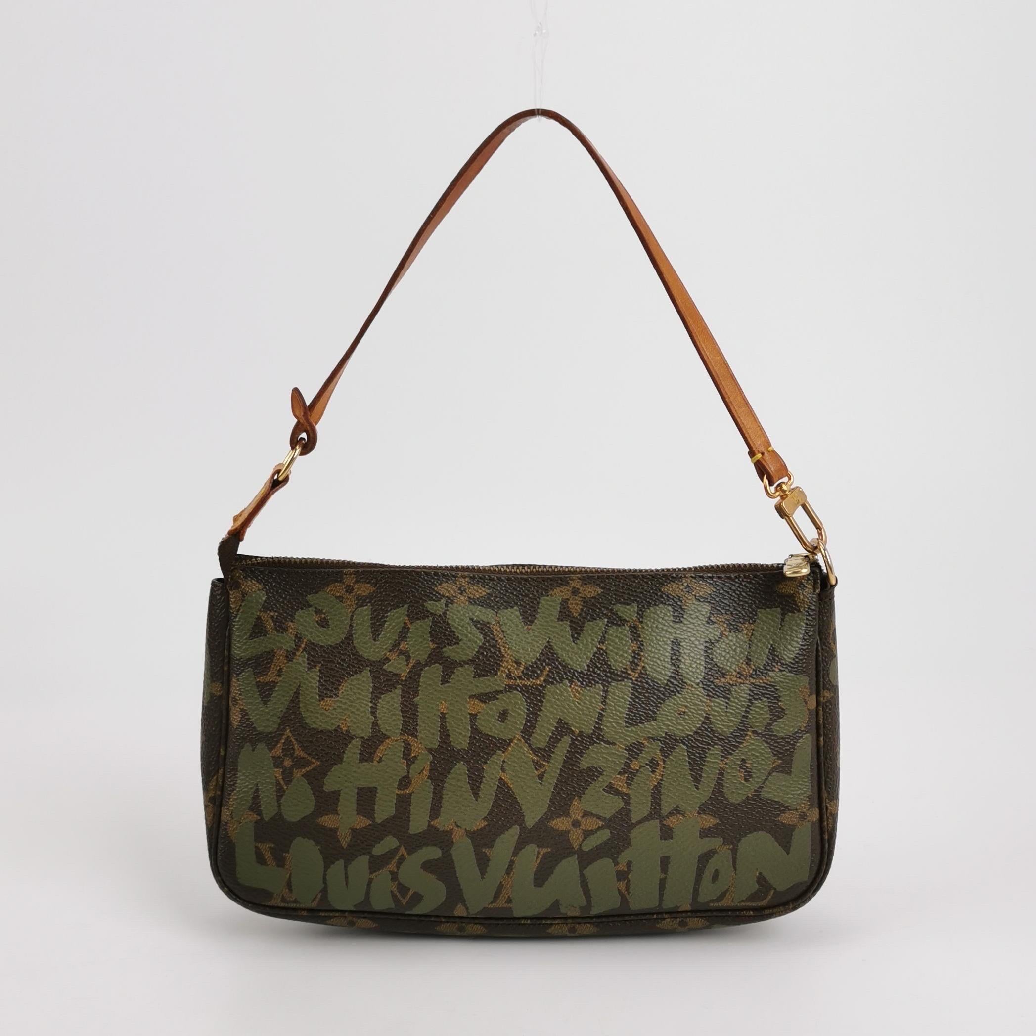 Noir Louis Vuitton & Greene & Greene Greene Pochette Monogramme Accessoire en vente
