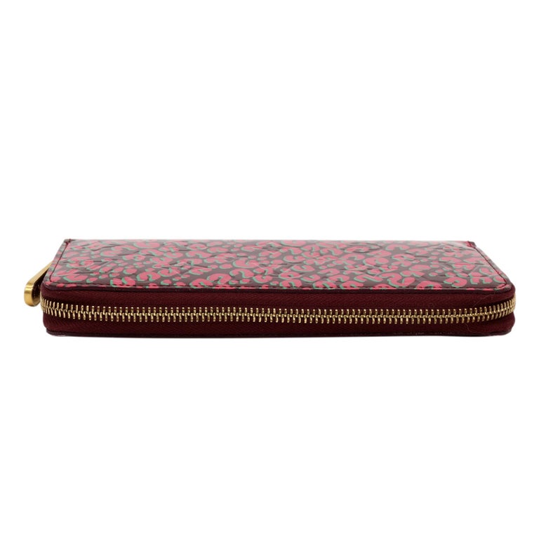 Louis Vuitton x Stephen Sprouse Limited Edition Rouge Leopard Zippy Wallet, 2010 For Sale 1