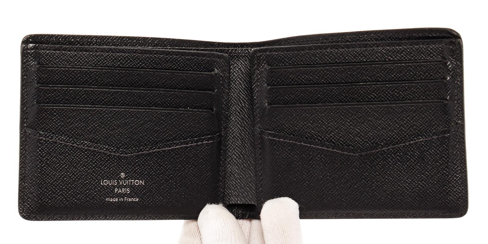 Louis Vuitton x Supreme Black Epi Leather Slender Wallet In Good Condition In Irvine, CA