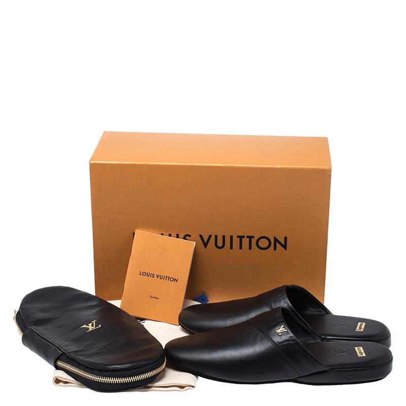 Louis Vuitton x Supreme Black Leather Hugh Flat Slippers Size 39 For Sale 2