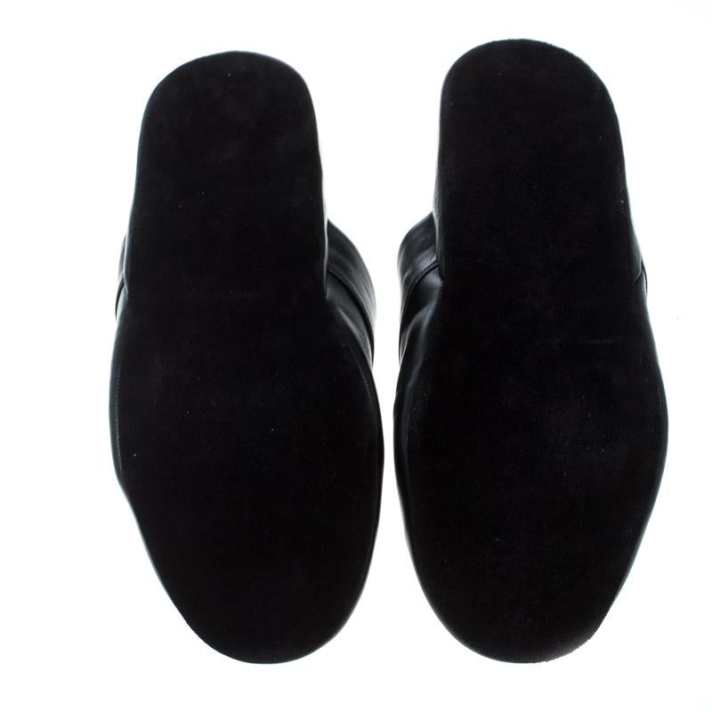 Men's Louis Vuitton x Supreme Black Leather Hugh Flat Slippers Size 42