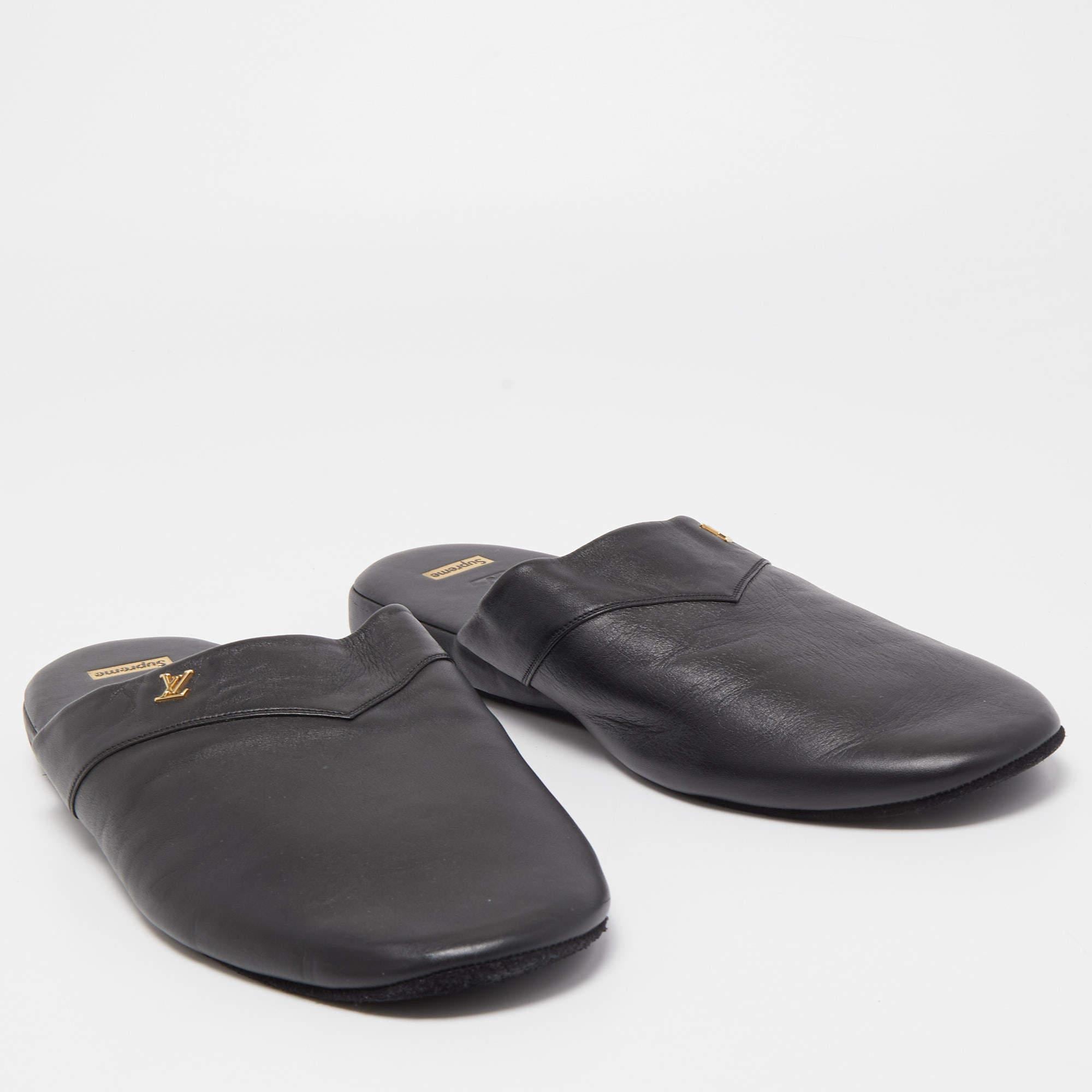 Men's Louis Vuitton x Supreme Black Leather Hugh Mule Flats Size 42